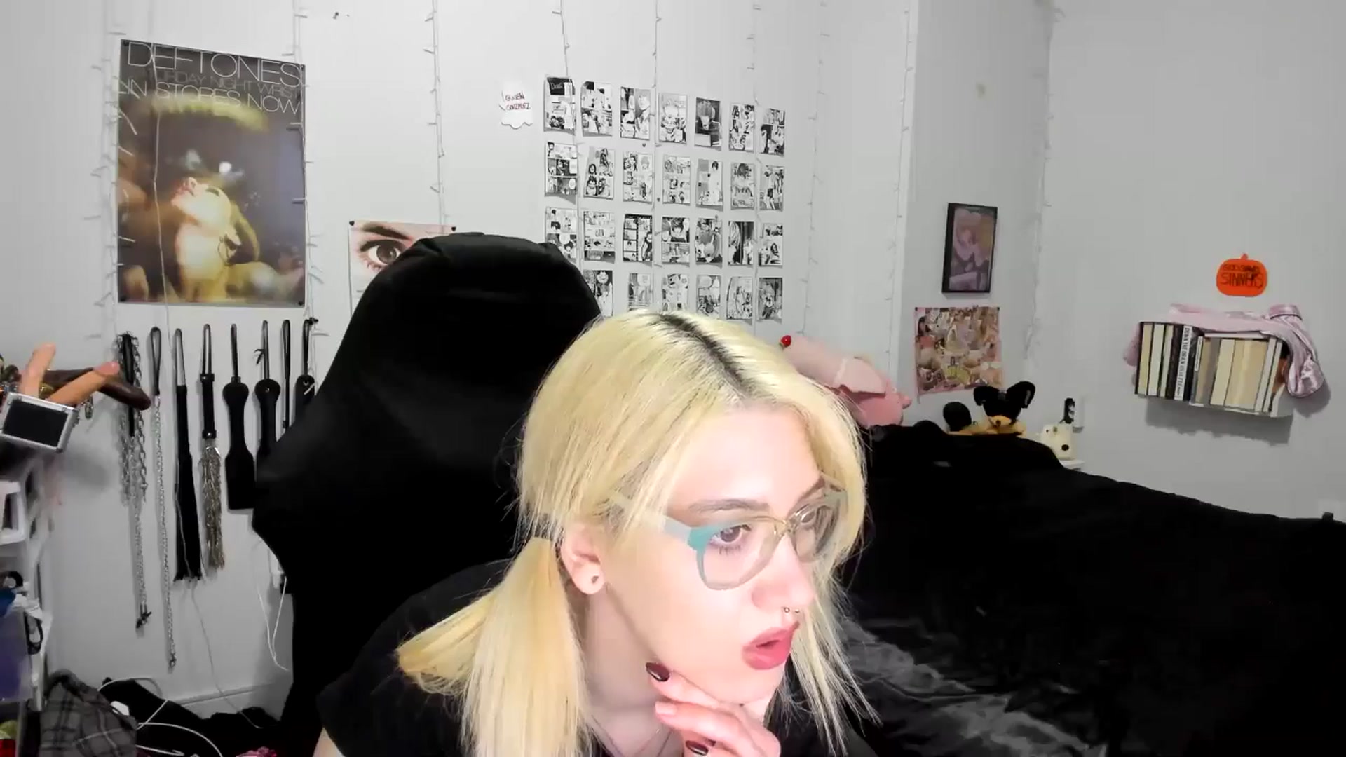 Gallery image thumbnail from AnnaTame's myfreecams stream on, 10/16/2025, 11:14 image 15 of 20