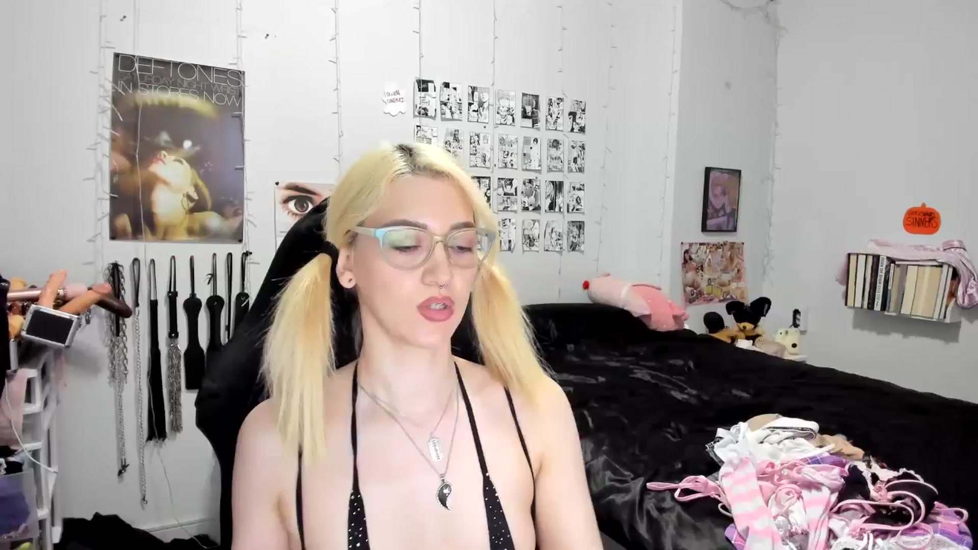 Gallery image thumbnail from AnnaTame's myfreecams stream on, 10/17/2025, 07:09 image 1 of 20