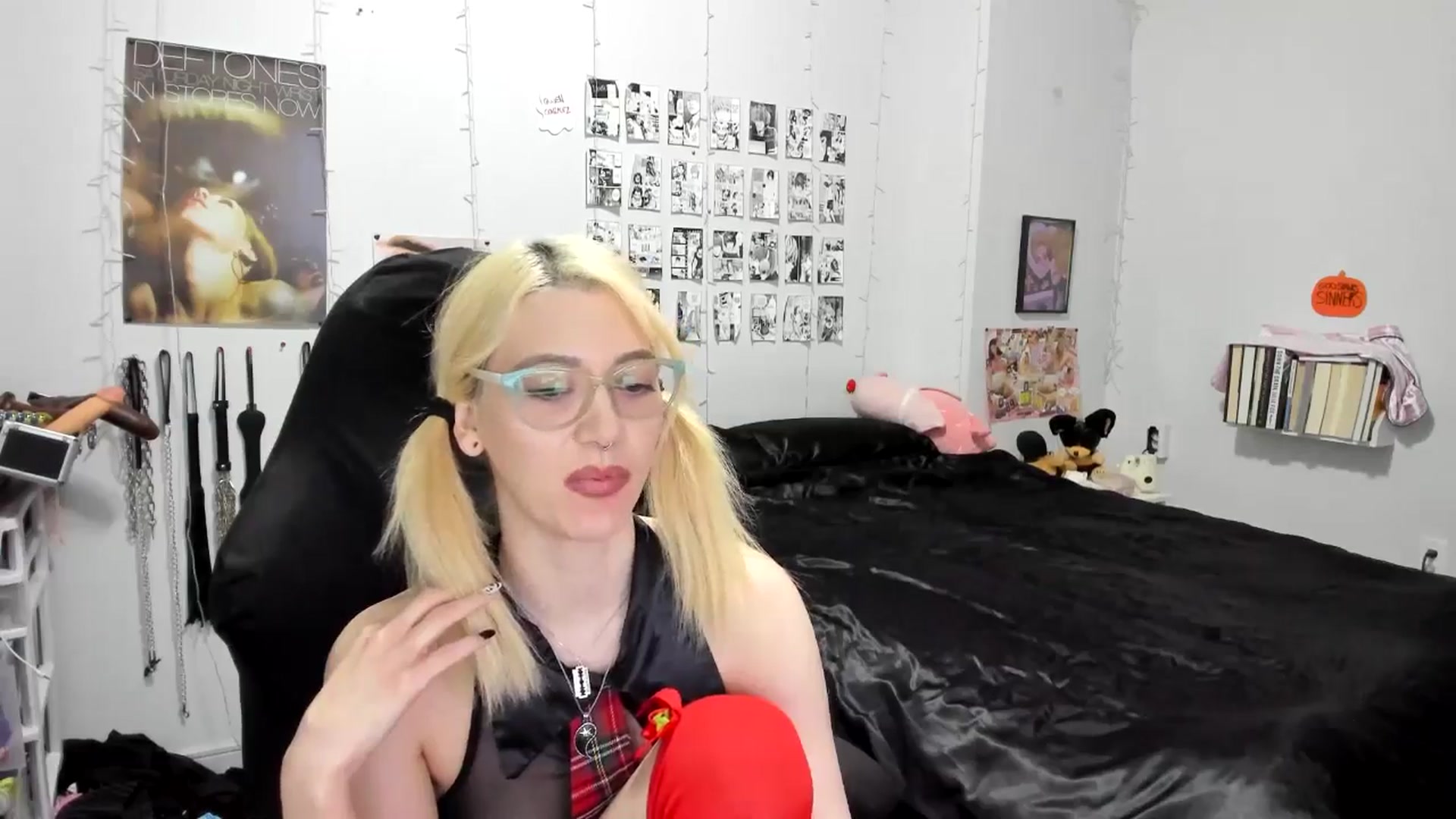 Gallery image thumbnail from AnnaTame's myfreecams stream on, 10/17/2025, 08:26 image 15 of 20