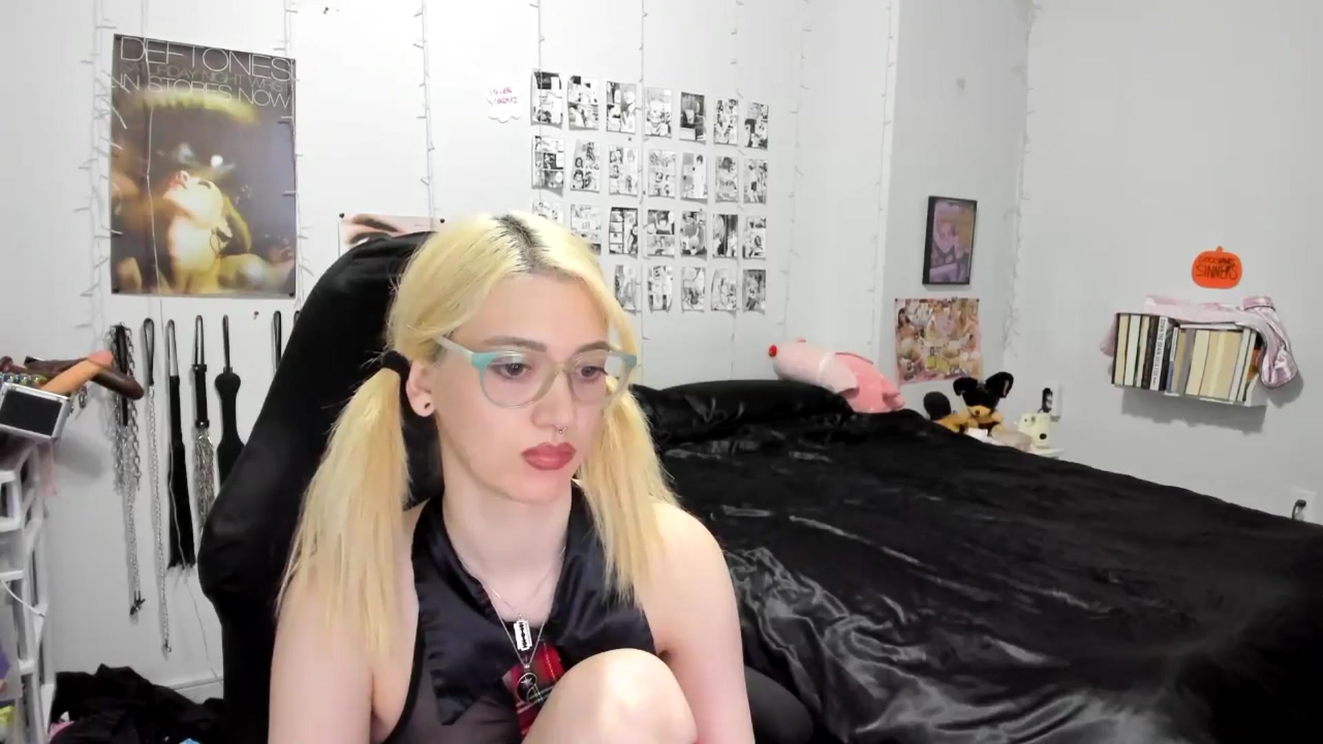 Gallery image thumbnail from AnnaTame's myfreecams stream on, 10/17/2025, 08:26 image 4 of 20