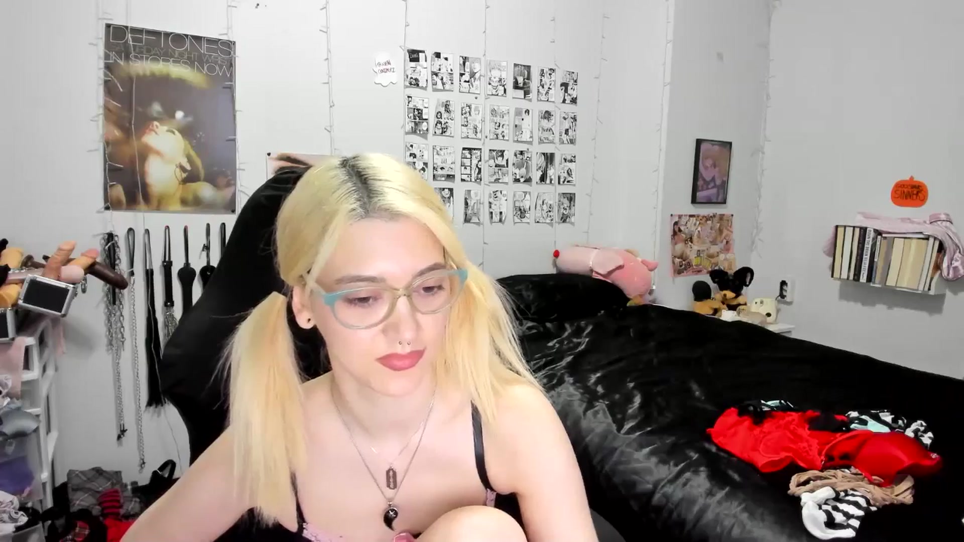 Gallery image thumbnail from AnnaTame's myfreecams stream on, 10/19/2025, 07:14 image 8 of 20