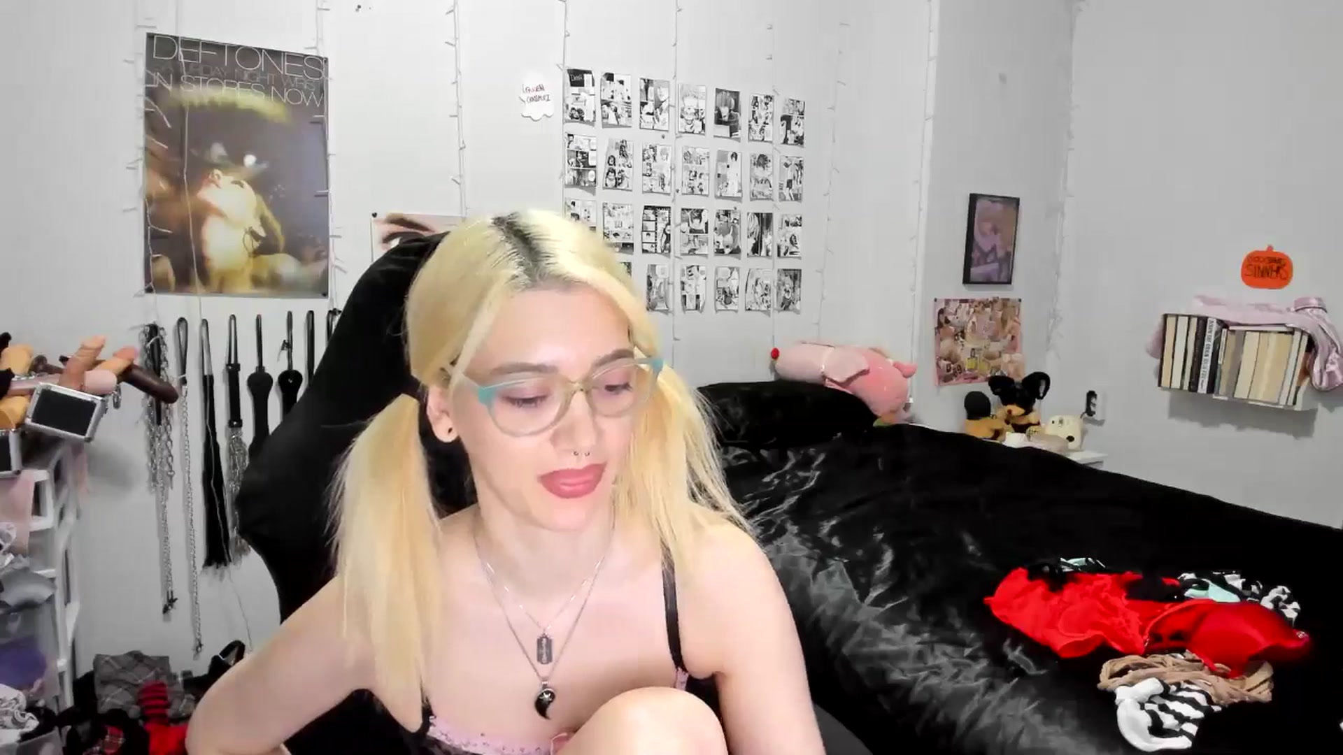 Gallery image thumbnail from AnnaTame's myfreecams stream on, 10/19/2025, 07:14 image 3 of 20