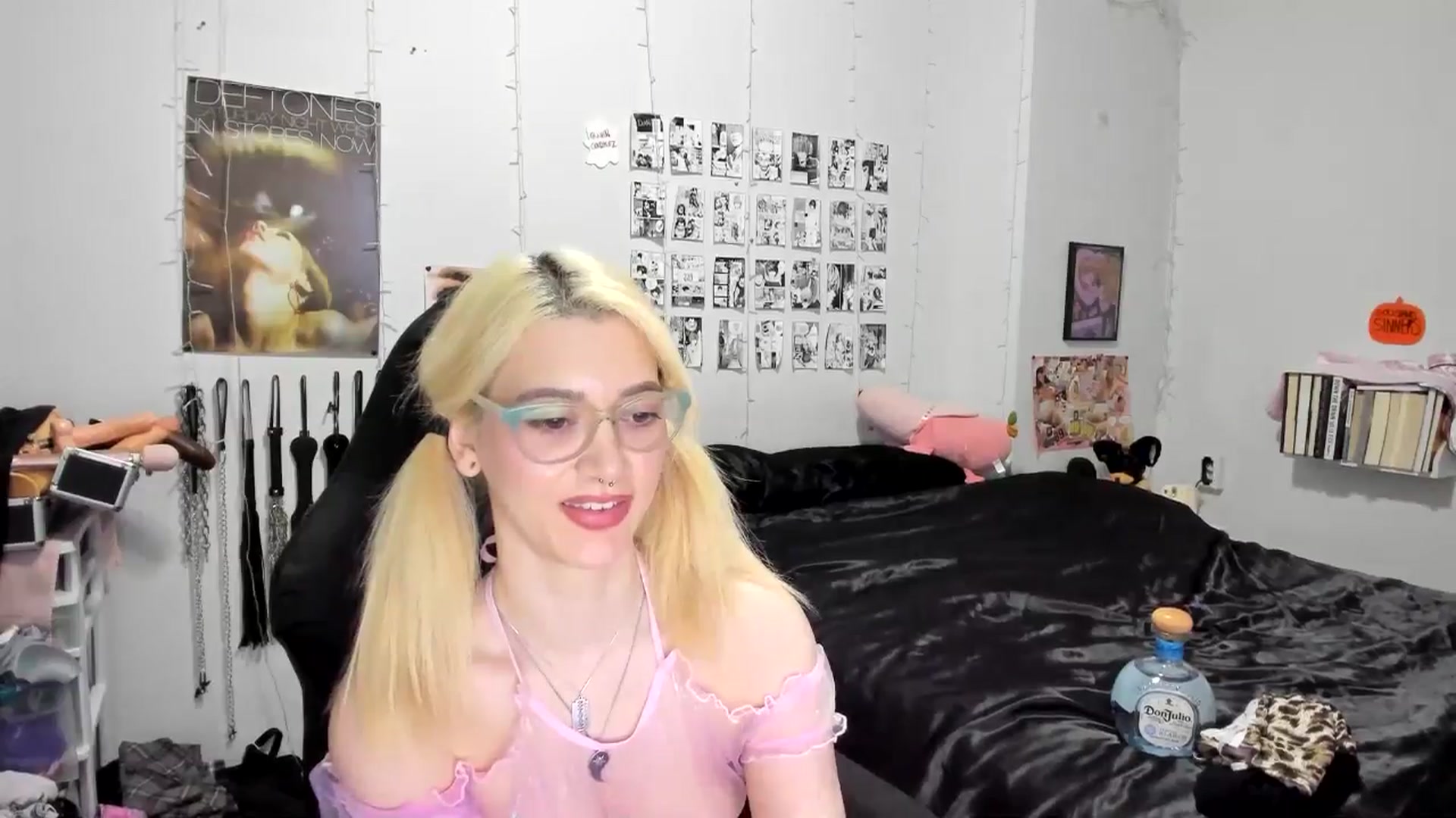 Gallery image thumbnail from AnnaTame's myfreecams stream on, 10/20/2025, 06:43 image 16 of 20