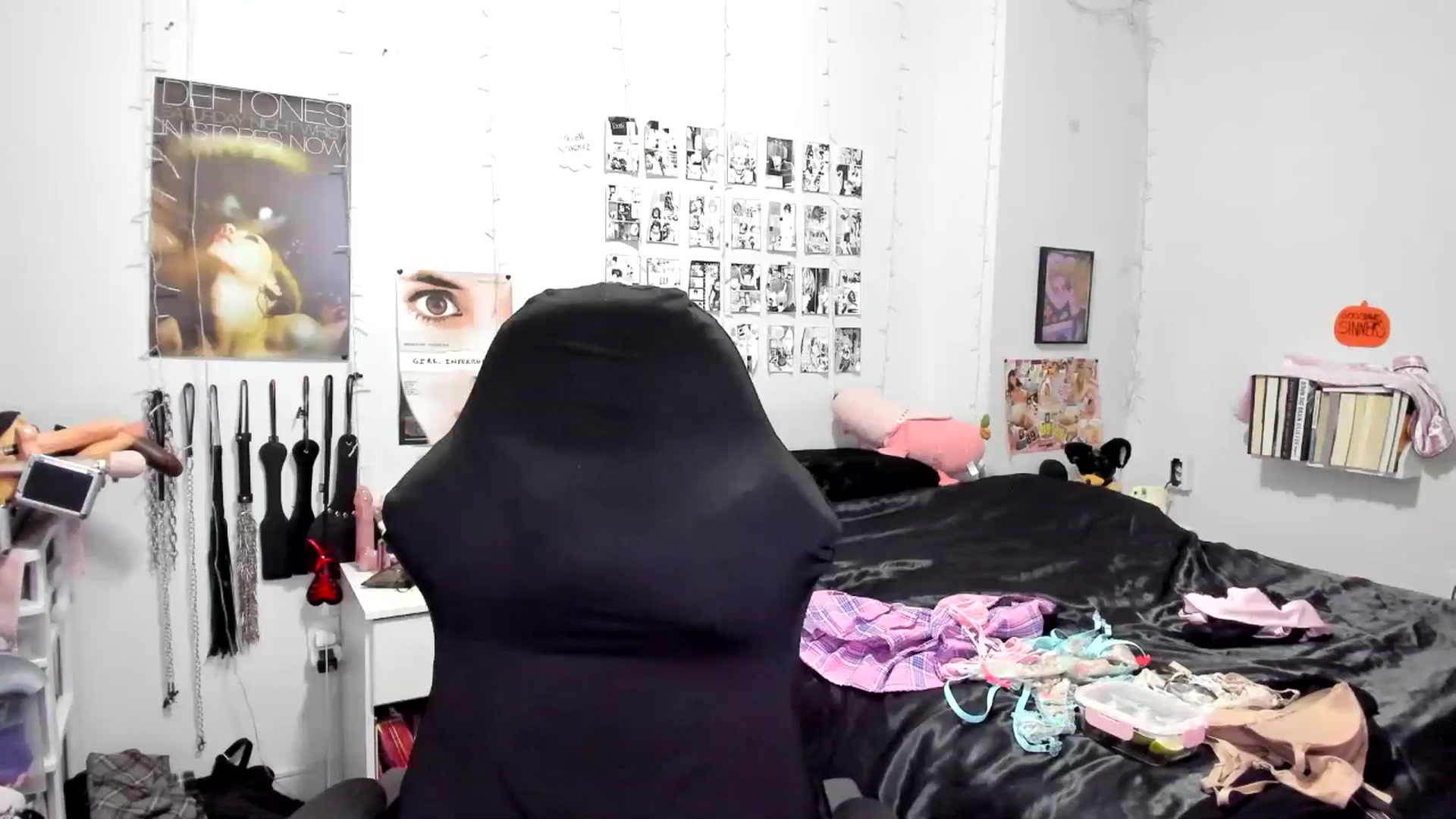 Gallery image thumbnail from AnnaTame's myfreecams stream on, 10/20/2025, 06:43 image 6 of 20