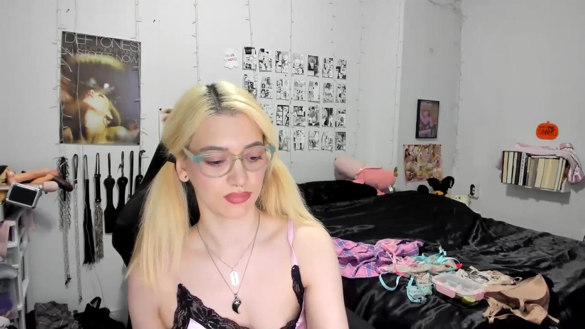 Gallery image thumbnail from AnnaTame's myfreecams stream on, 10/20/2025, 06:43 image 5 of 20