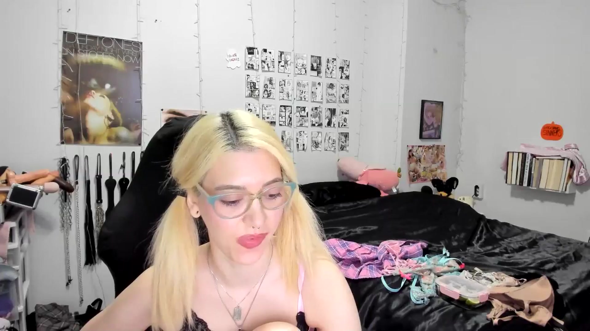 Gallery image thumbnail from AnnaTame's myfreecams stream on, 10/20/2025, 06:43 image 2 of 20