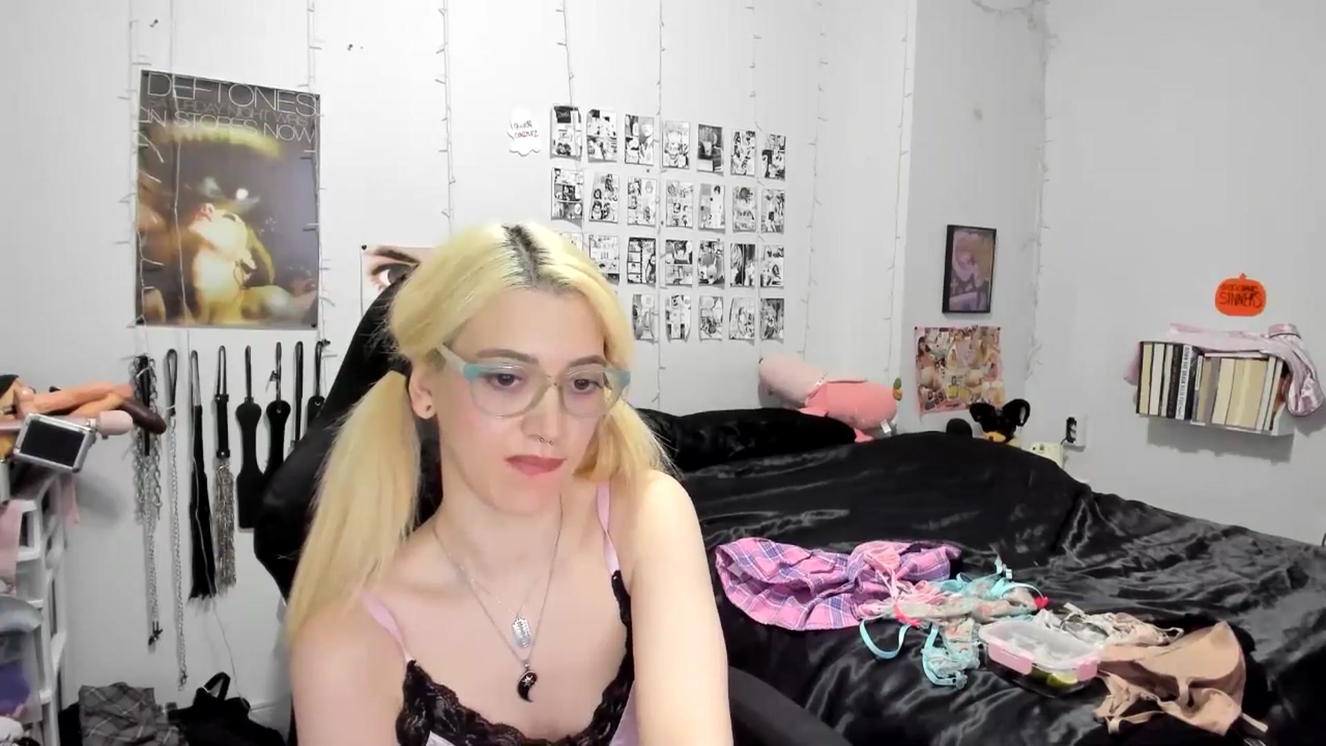 Gallery image thumbnail from AnnaTame's myfreecams stream on, 10/20/2025, 06:43 image 4 of 20
