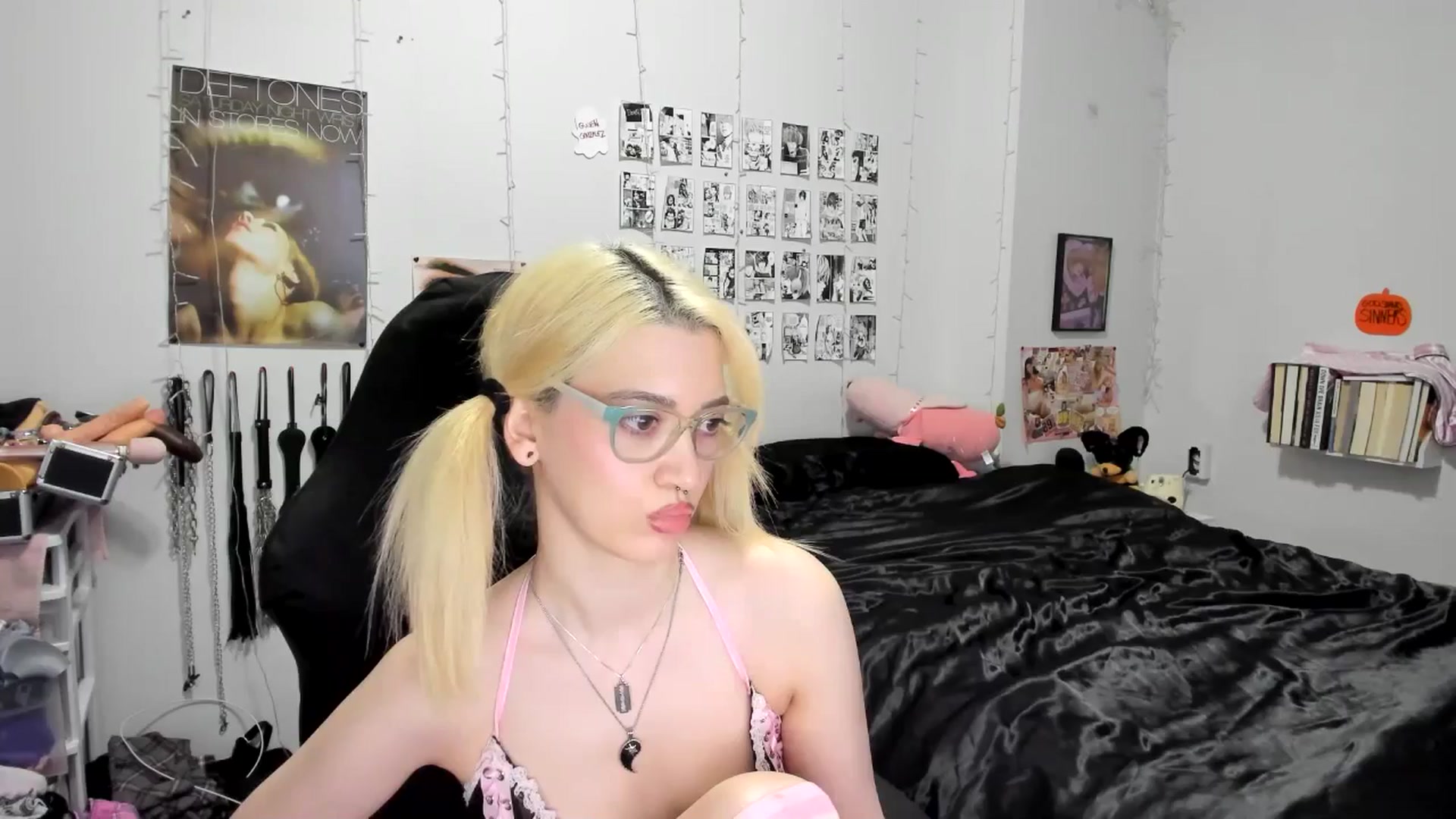 Gallery image thumbnail from AnnaTame's myfreecams stream on, 10/20/2025, 08:17 image 15 of 20