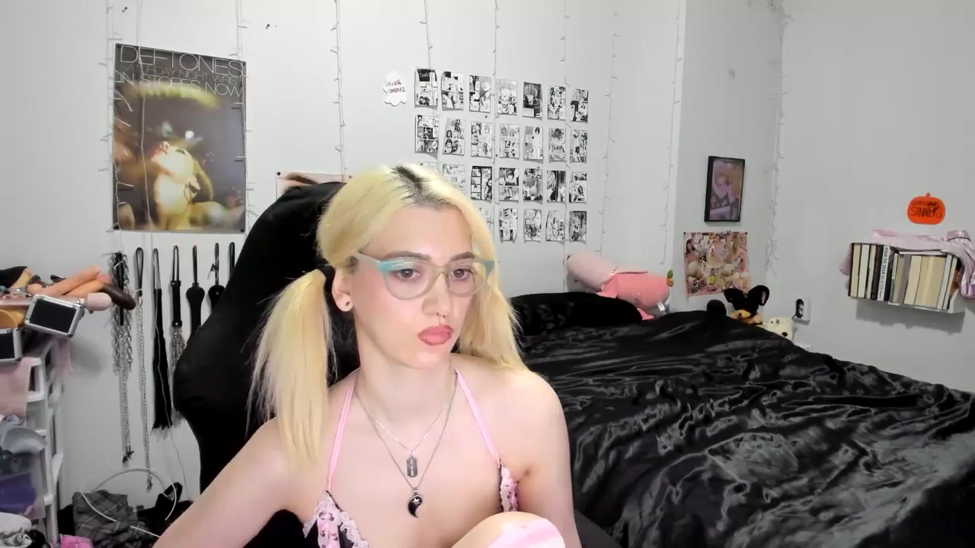 Gallery image thumbnail from AnnaTame's myfreecams stream on, 10/20/2025, 08:17 image 16 of 20