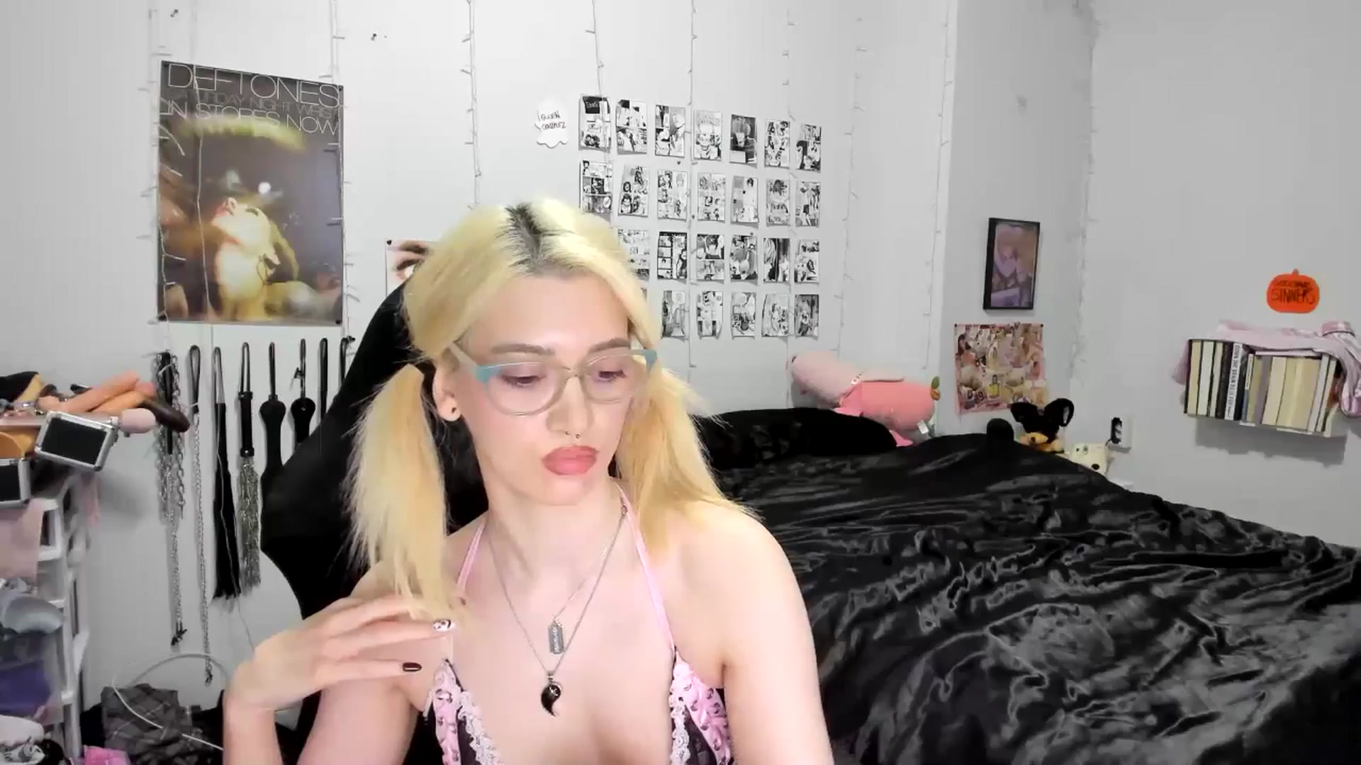 Gallery image thumbnail from AnnaTame's myfreecams stream on, 10/20/2025, 08:17 image 10 of 20