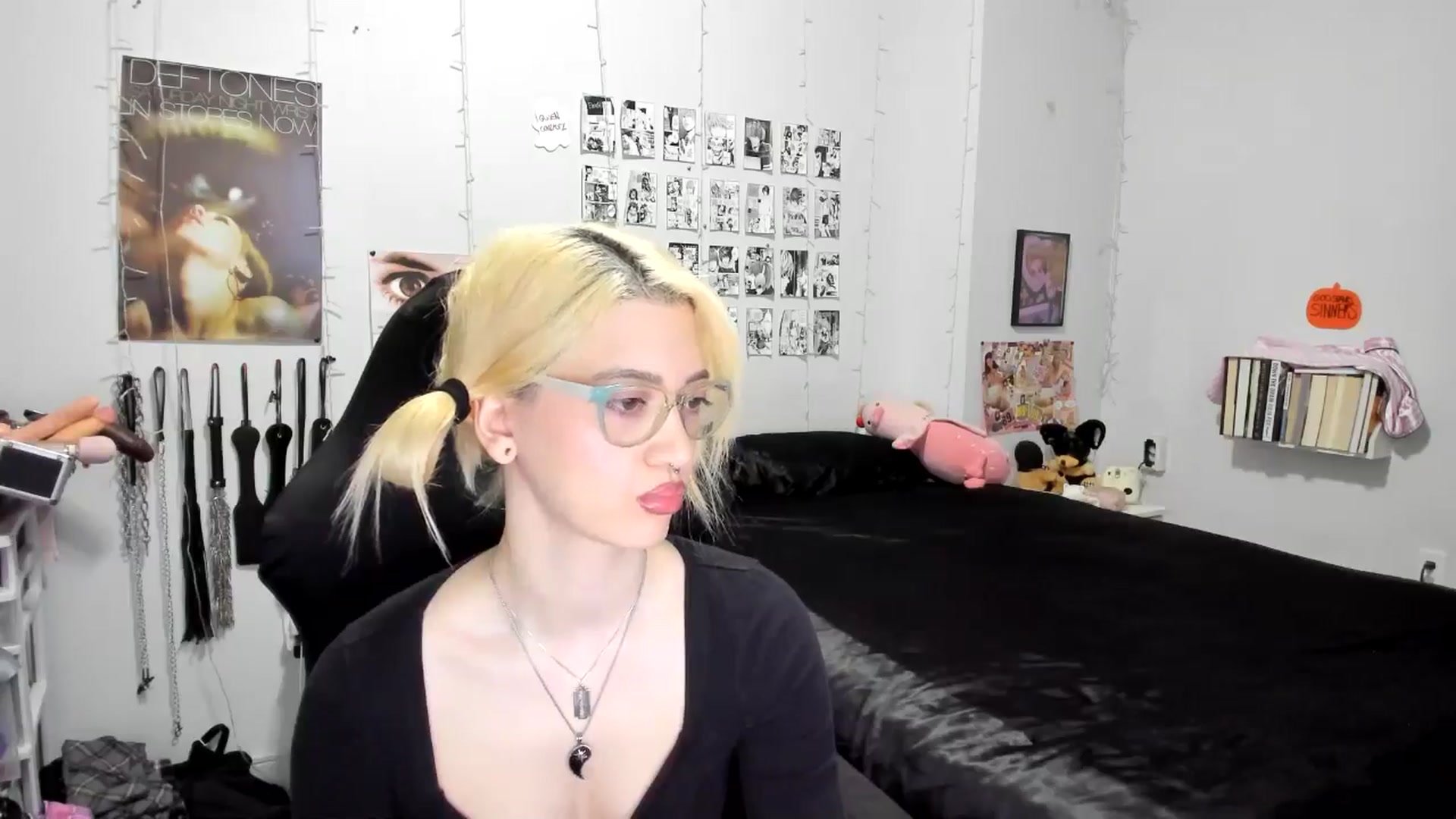 Gallery image thumbnail from AnnaTame's myfreecams stream on, 10/21/2025, 04:15 image 4 of 20