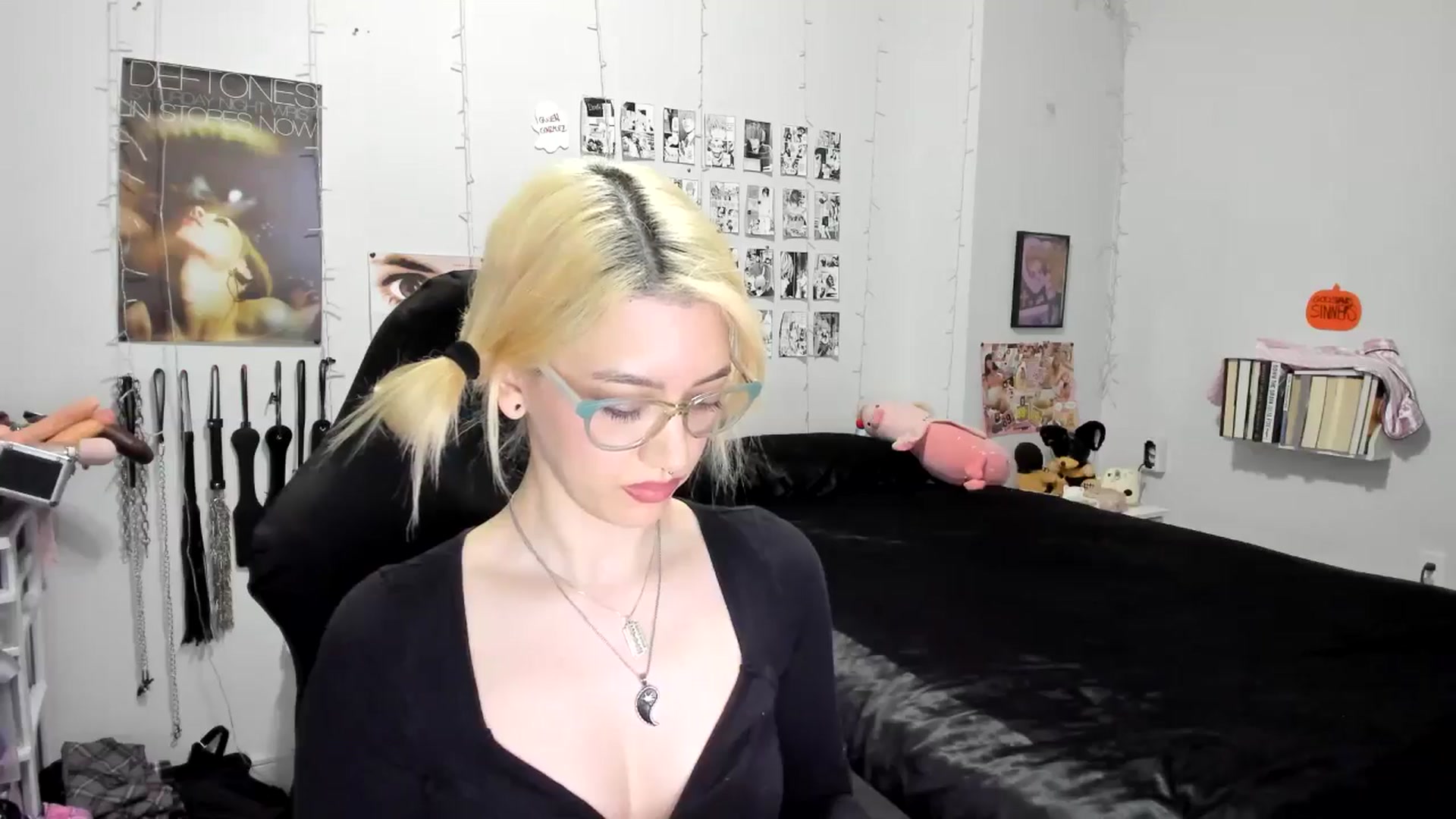 Gallery image thumbnail from AnnaTame's myfreecams stream on, 10/21/2025, 04:15 image 16 of 20