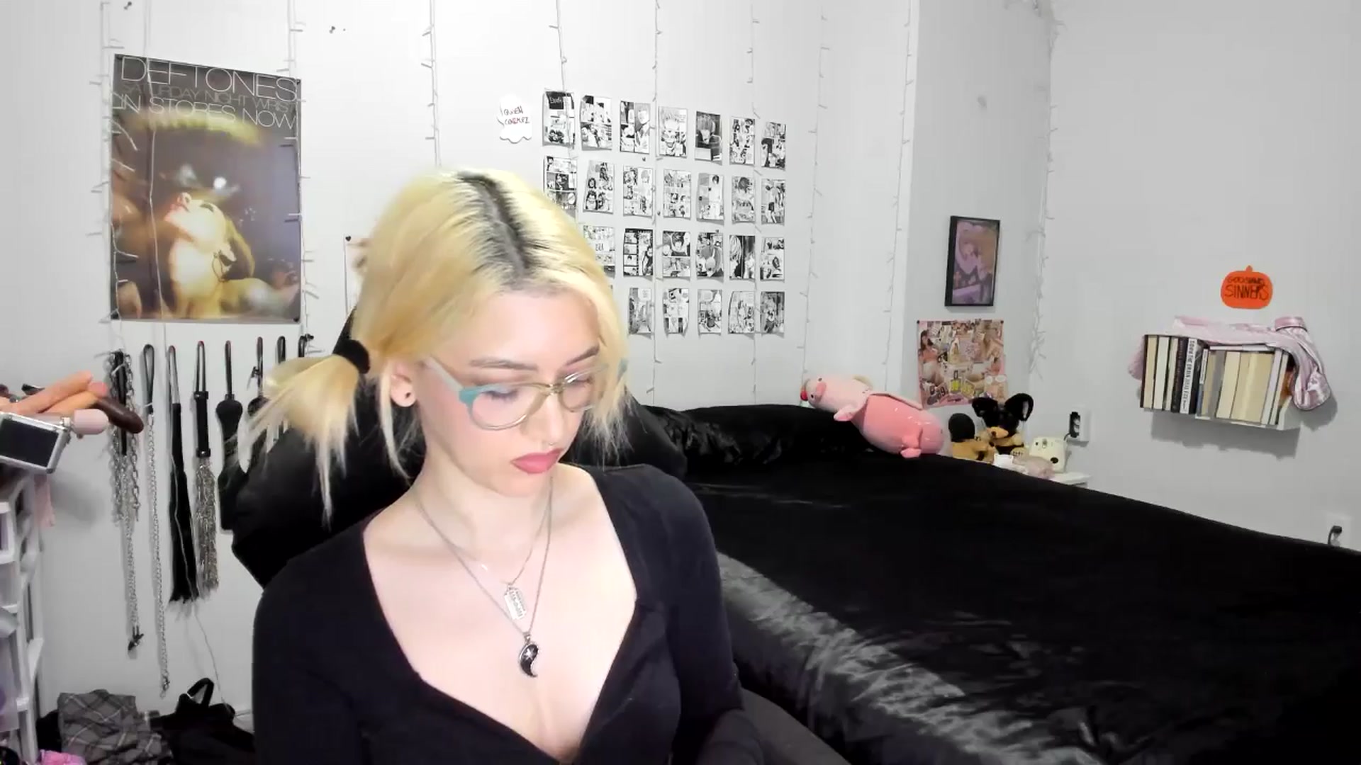 Gallery image thumbnail from AnnaTame's myfreecams stream on, 10/21/2025, 04:15 image 17 of 20