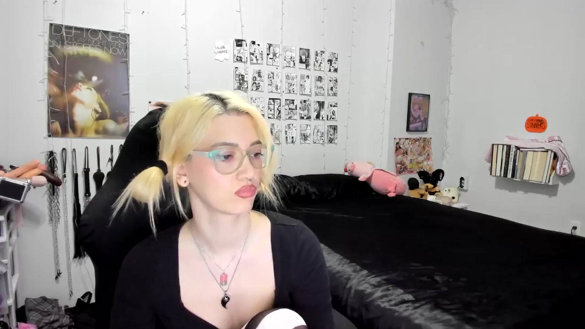 Gallery image thumbnail from AnnaTame's myfreecams stream on, 10/21/2025, 04:15 image 13 of 20