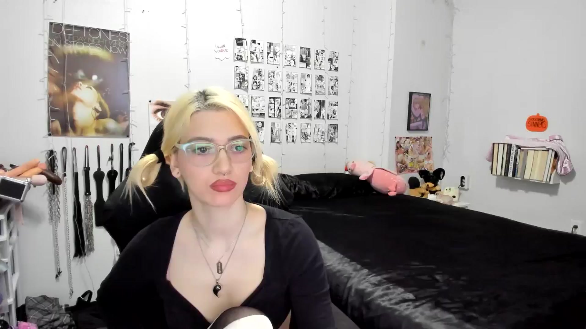 Gallery image thumbnail from AnnaTame's myfreecams stream on, 10/21/2025, 04:15 image 1 of 20