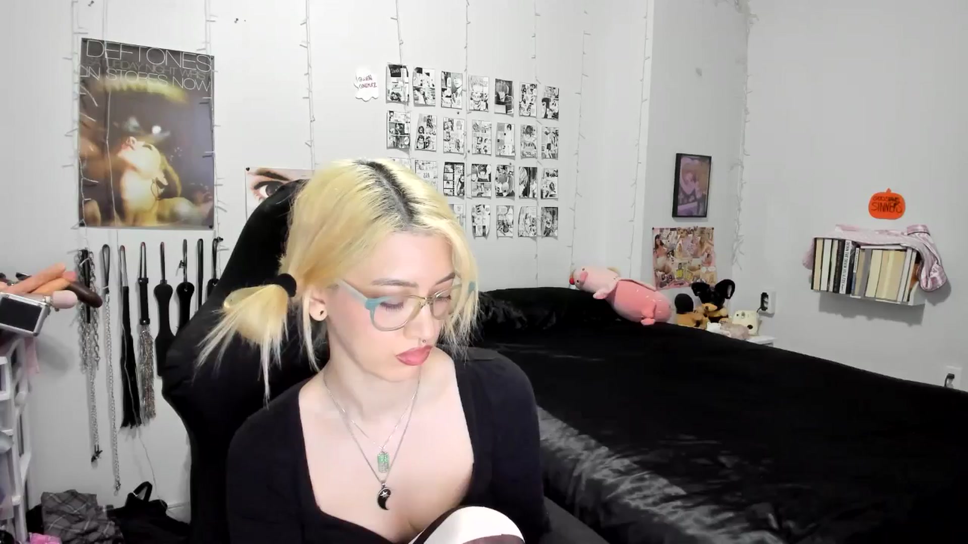 Gallery image thumbnail from AnnaTame's myfreecams stream on, 10/21/2025, 04:15 image 19 of 20