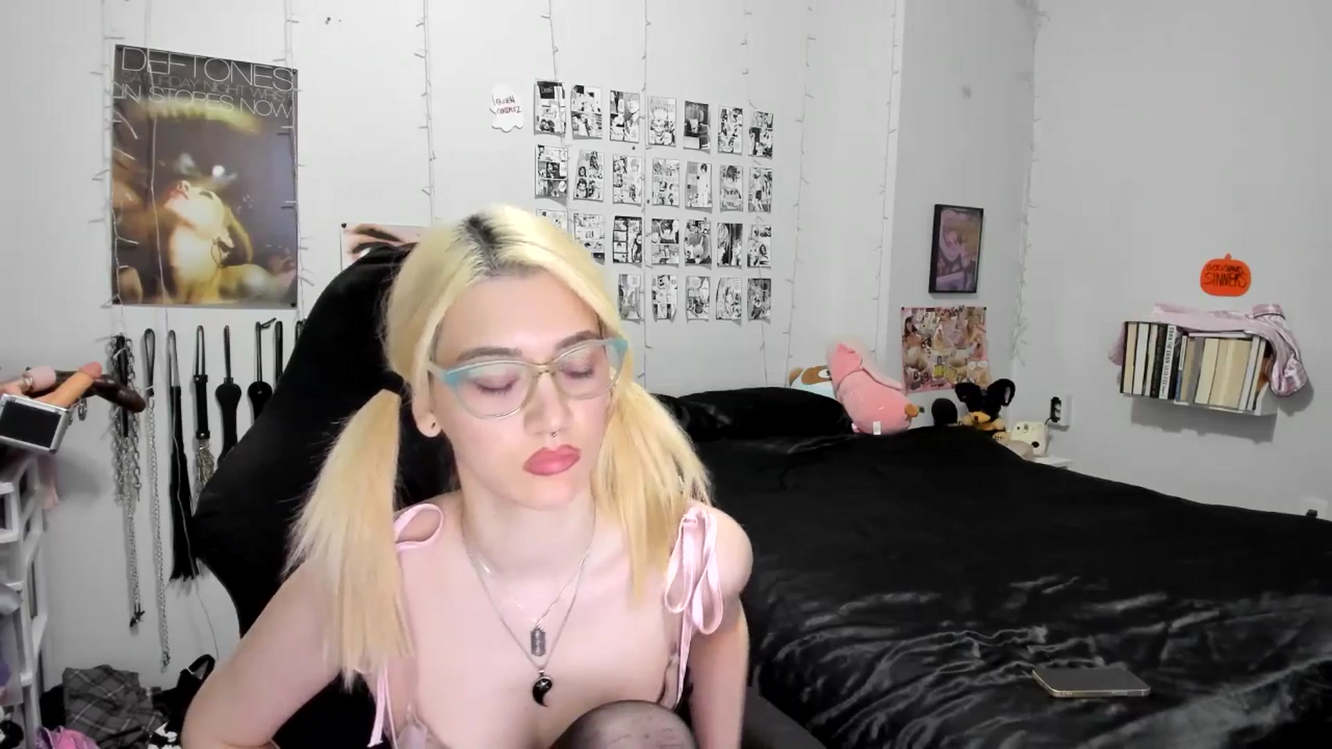 Gallery image thumbnail from AnnaTame's myfreecams stream on, 10/22/2025, 06:07 image 7 of 20