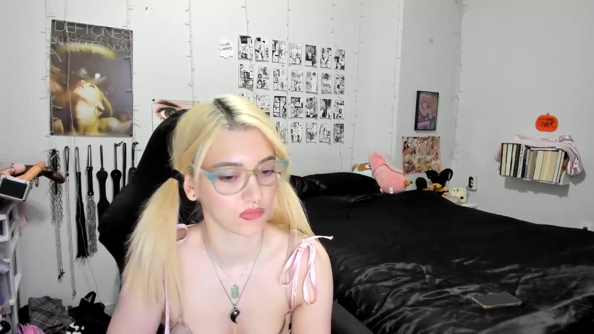 Gallery image thumbnail from AnnaTame's myfreecams stream on, 10/22/2025, 06:07 image 15 of 20