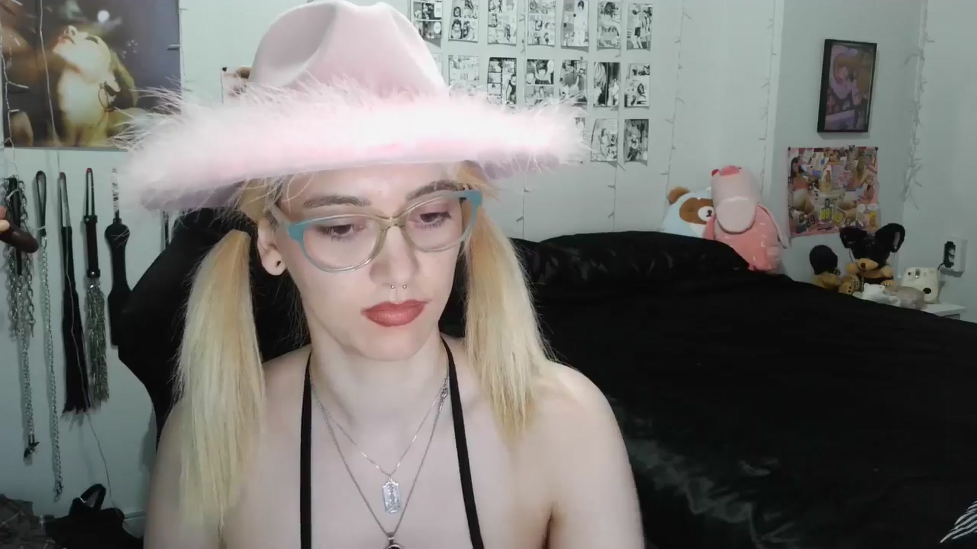 Gallery image thumbnail from AnnaTame's myfreecams stream on, 10/23/2025, 06:50 image 12 of 20