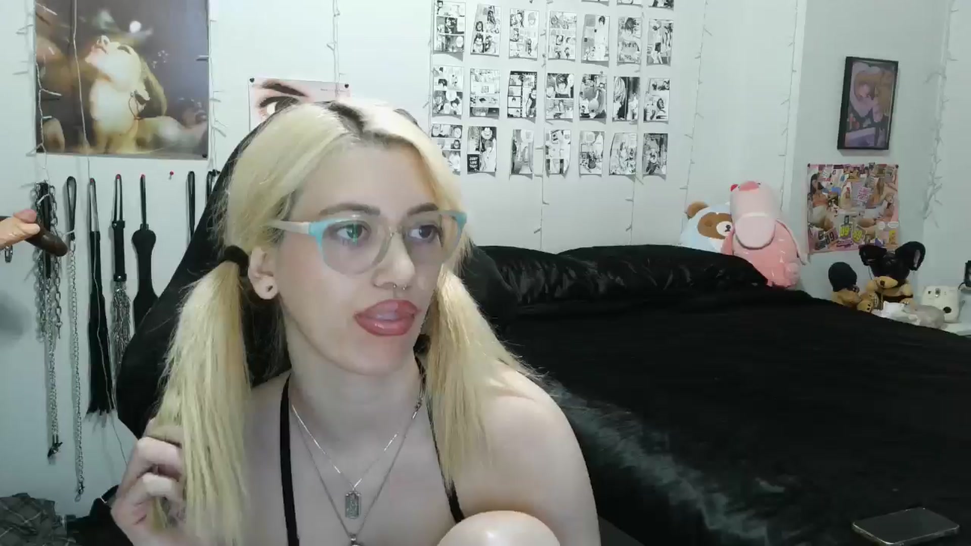 Gallery image thumbnail from AnnaTame's myfreecams stream on, 10/23/2025, 07:19 image 15 of 20