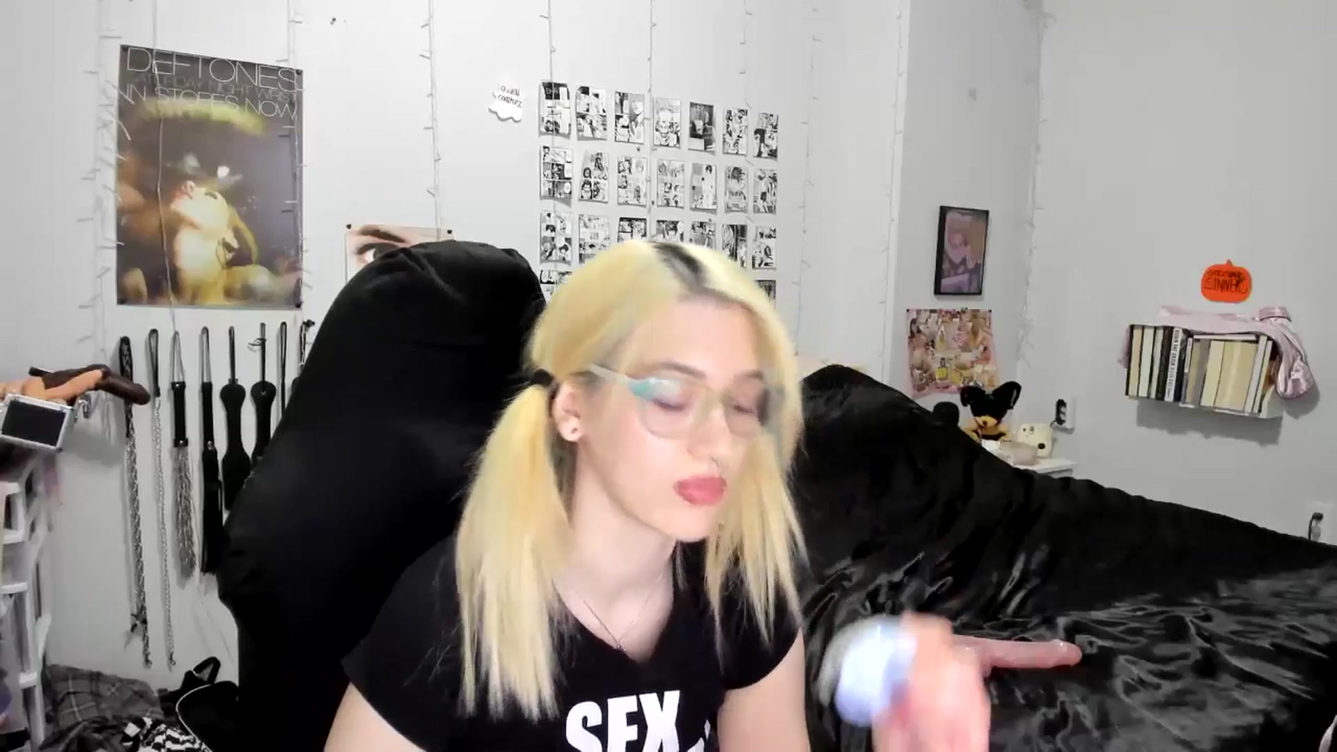 Gallery image thumbnail from AnnaTame's myfreecams stream on, 10/28/2025, 05:54 image 9 of 20