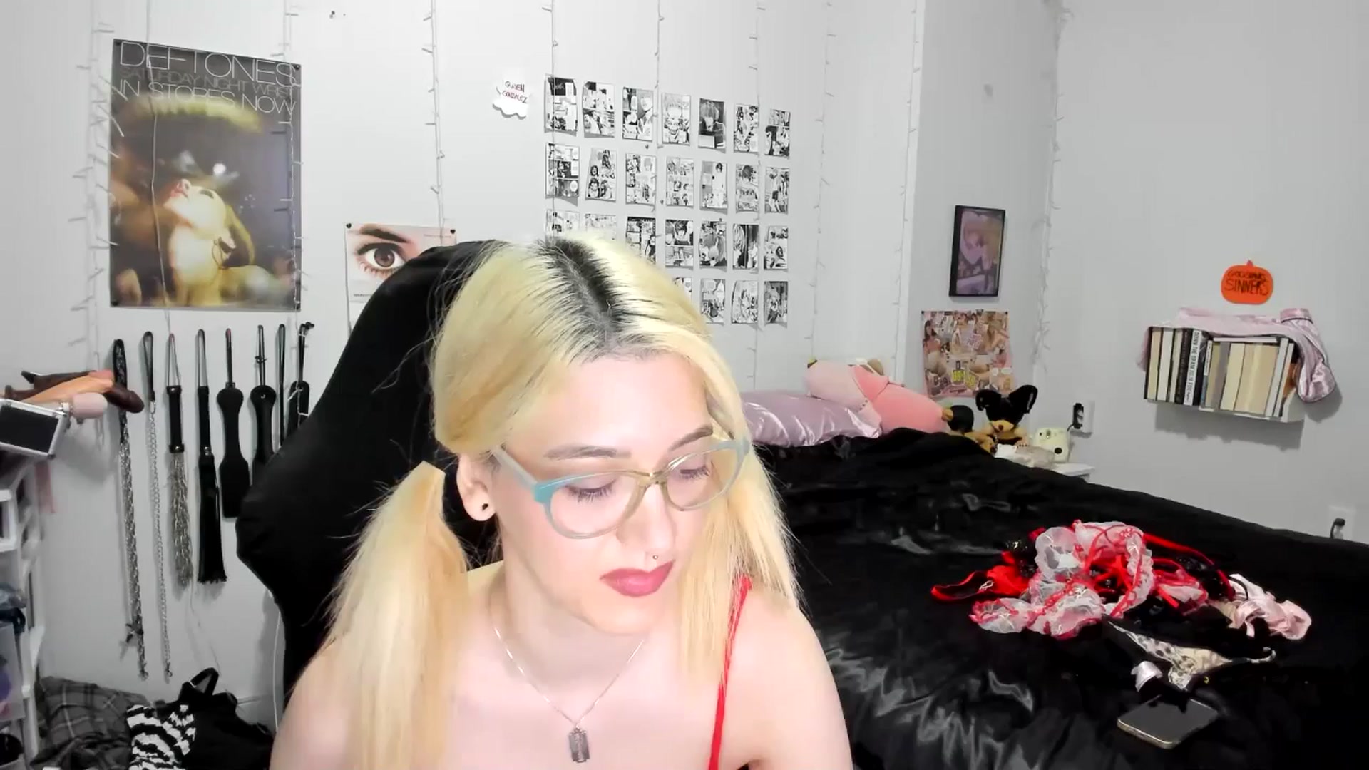 Gallery image thumbnail from AnnaTame's myfreecams stream on, 10/29/2025, 05:10 image 15 of 20