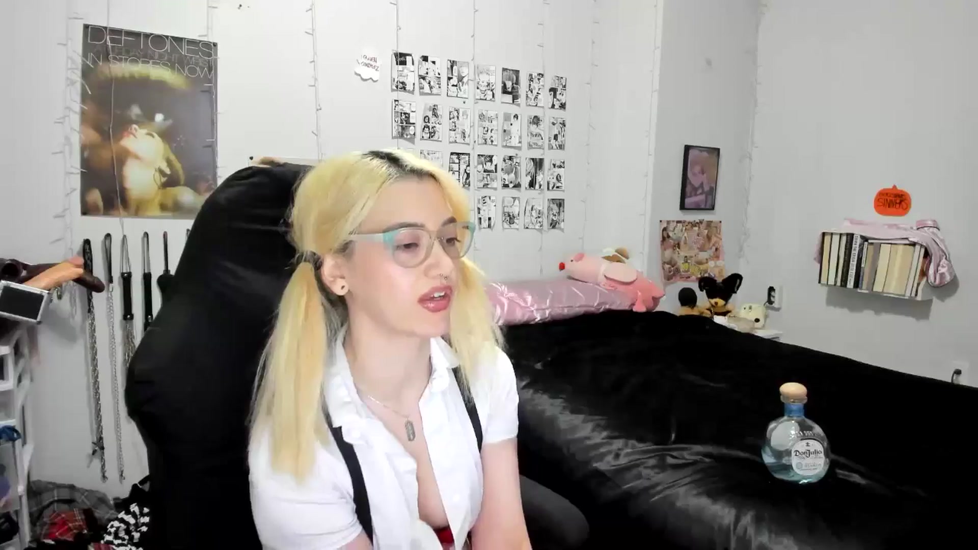 Gallery image thumbnail from AnnaTame's myfreecams stream on, 10/30/2025, 09:47 image 12 of 20
