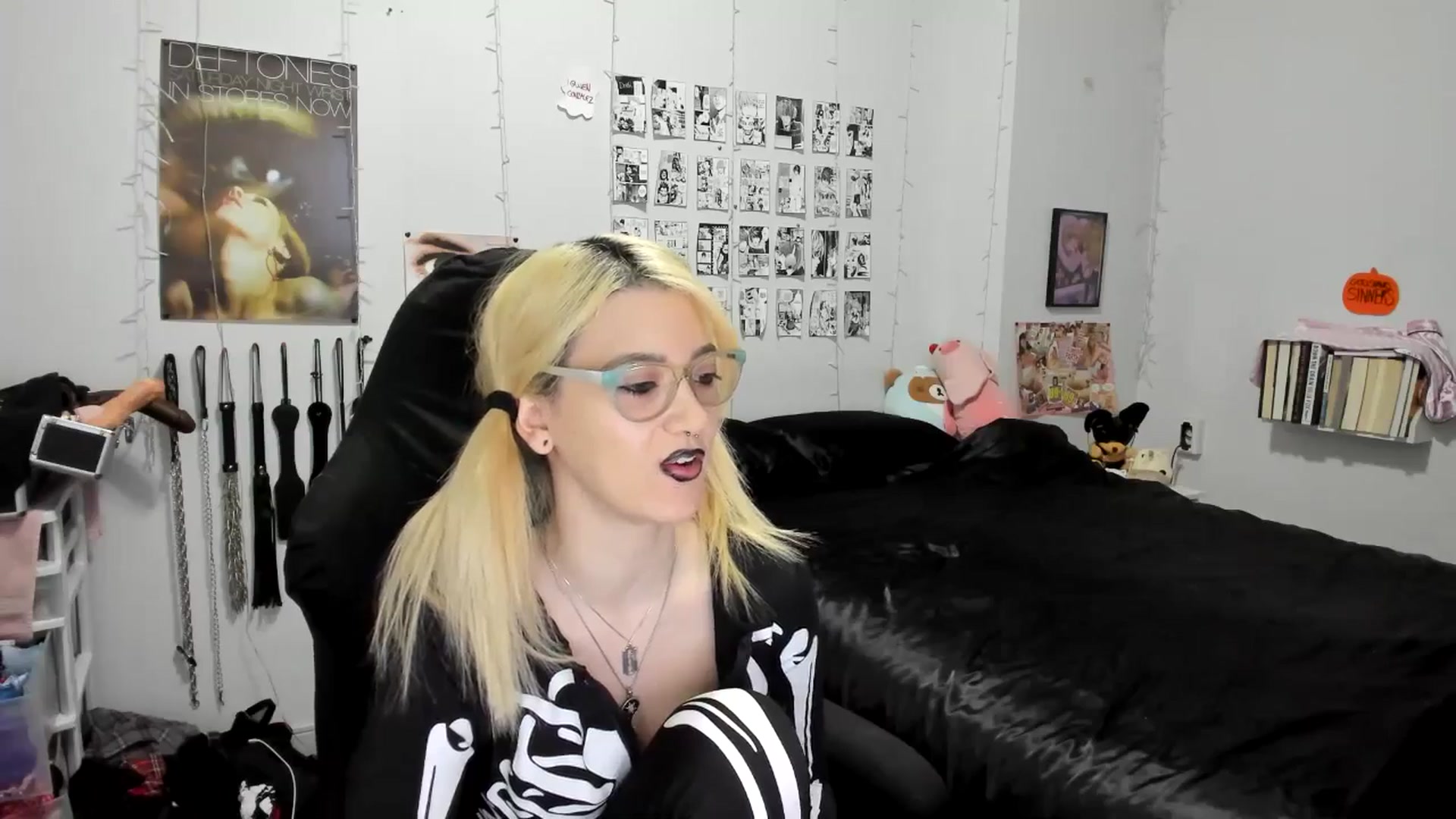 Gallery image thumbnail from AnnaTame's myfreecams stream on, 11/02/2025, 04:01 image 15 of 20