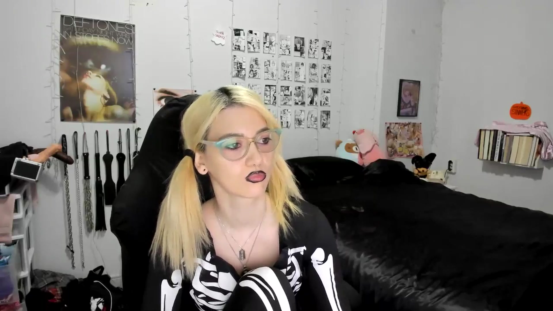 Gallery image thumbnail from AnnaTame's myfreecams stream on, 11/02/2025, 04:01 image 6 of 20