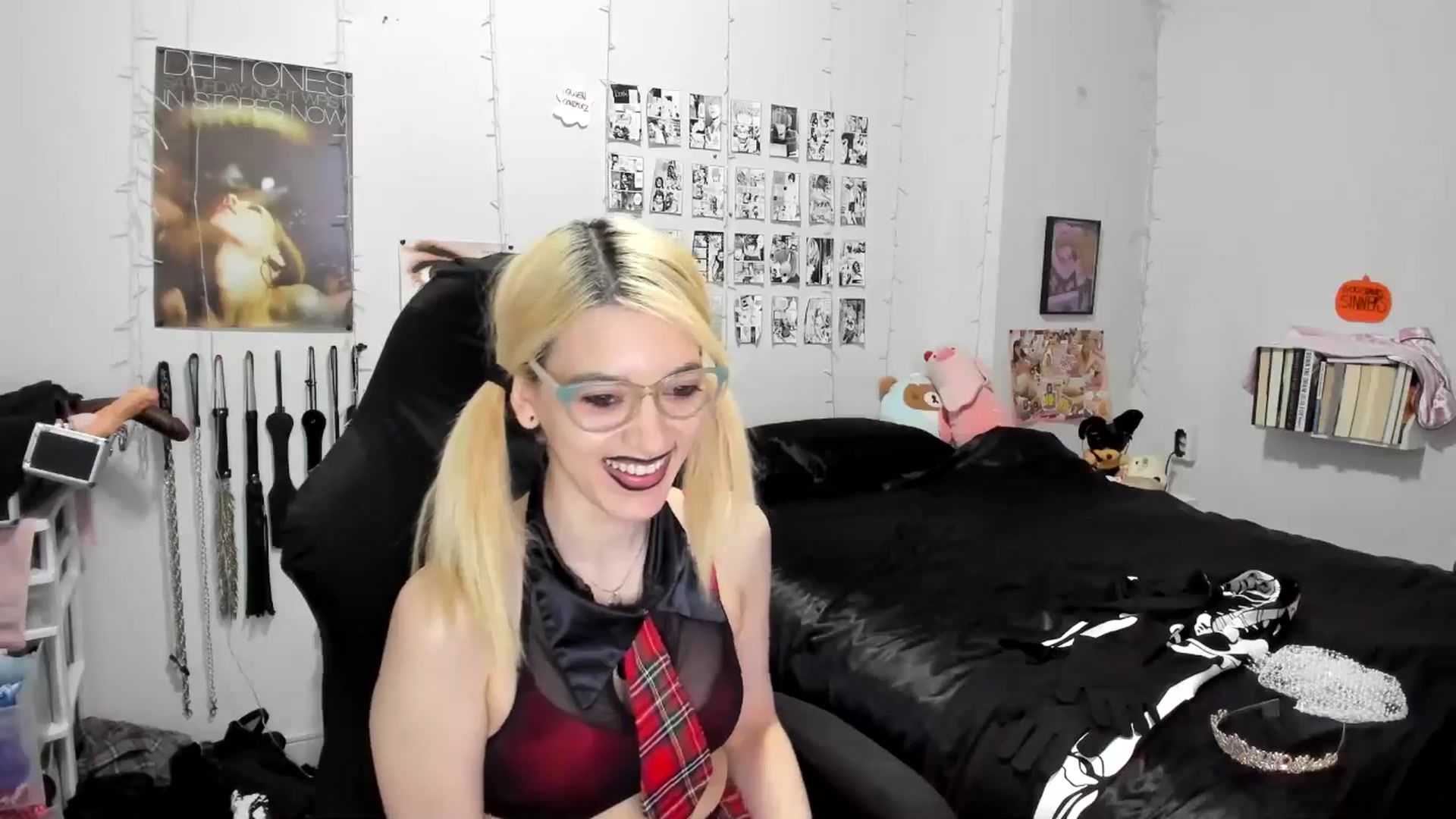 Gallery image thumbnail from AnnaTame's myfreecams stream on, 11/02/2025, 06:15 image 12 of 20