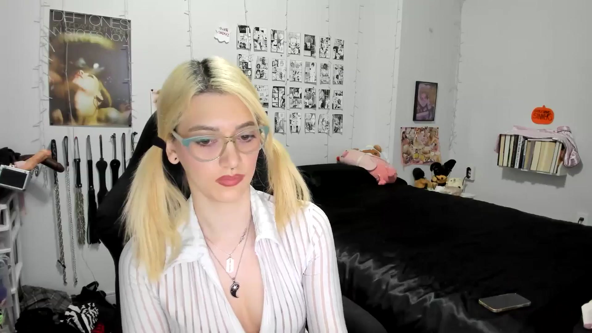 Gallery image thumbnail from AnnaTame's myfreecams stream on, 11/03/2025, 06:05 image 15 of 20