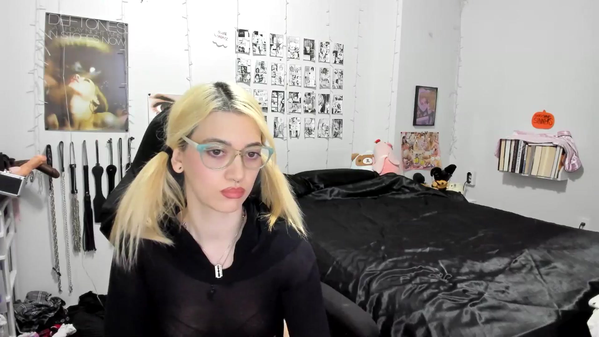 Gallery image thumbnail from AnnaTame's myfreecams stream on, 11/04/2025, 05:00 image 2 of 20