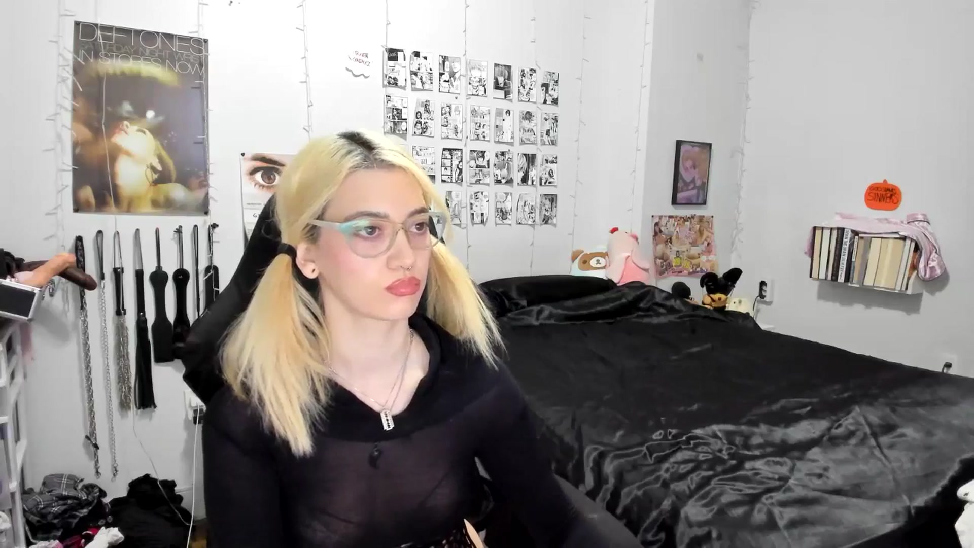 Gallery image thumbnail from AnnaTame's myfreecams stream on, 11/04/2025, 05:00 image 17 of 20