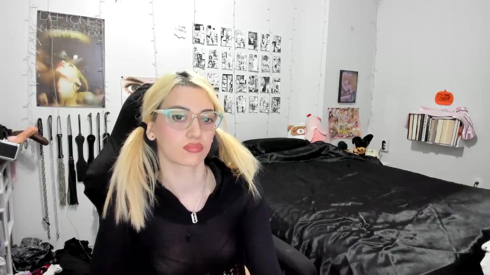 Gallery image thumbnail from AnnaTame's myfreecams stream on, 11/04/2025, 05:00 image 4 of 20