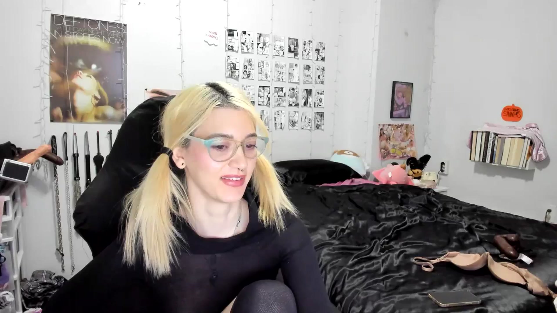 Gallery image thumbnail from AnnaTame's myfreecams stream on, 11/04/2025, 06:35 image 17 of 20