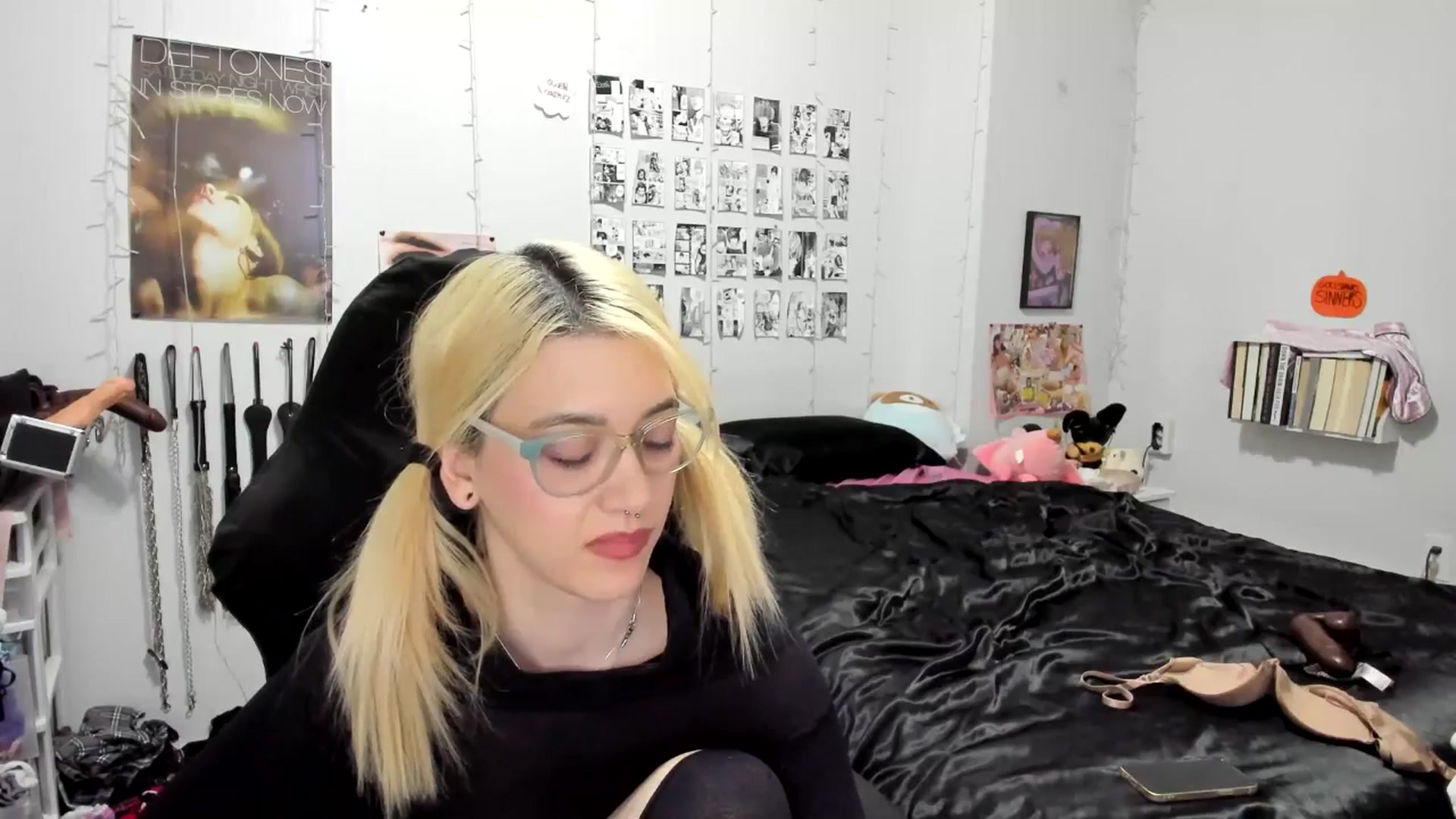 Gallery image thumbnail from AnnaTame's myfreecams stream on, 11/04/2025, 06:35 image 9 of 20