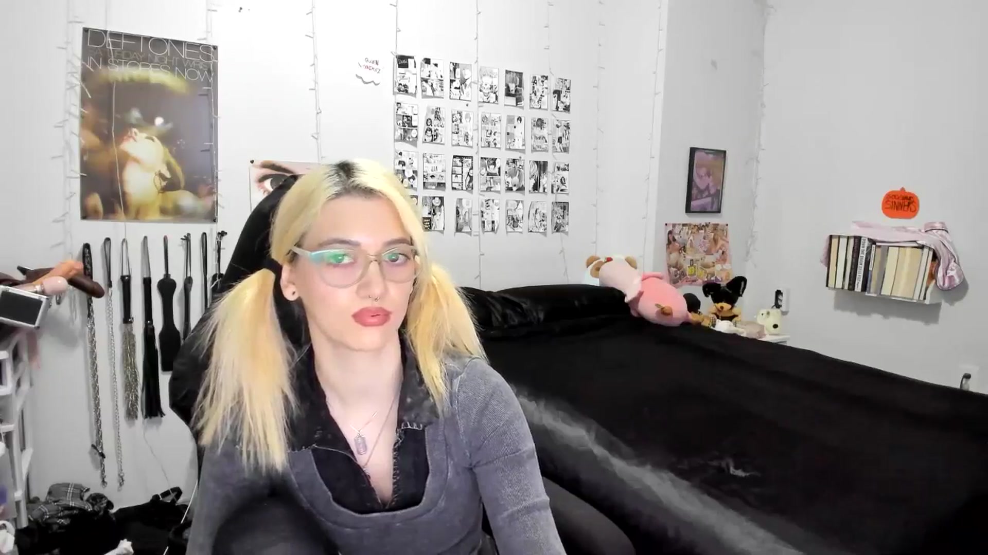 Gallery image thumbnail from AnnaTame's myfreecams stream on, 11/05/2025, 11:03 image 9 of 20