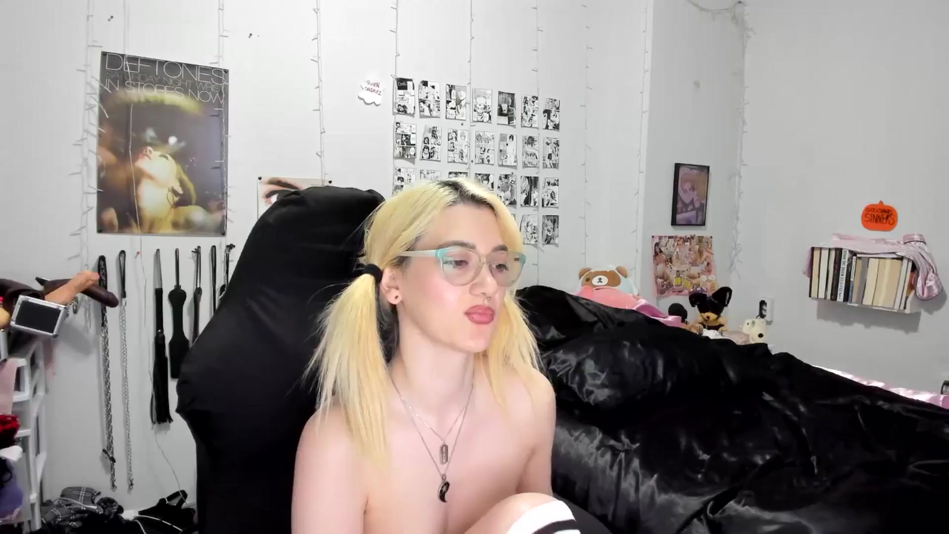 Gallery image thumbnail from AnnaTame's myfreecams stream on, 11/05/2025, 14:05 image 15 of 20