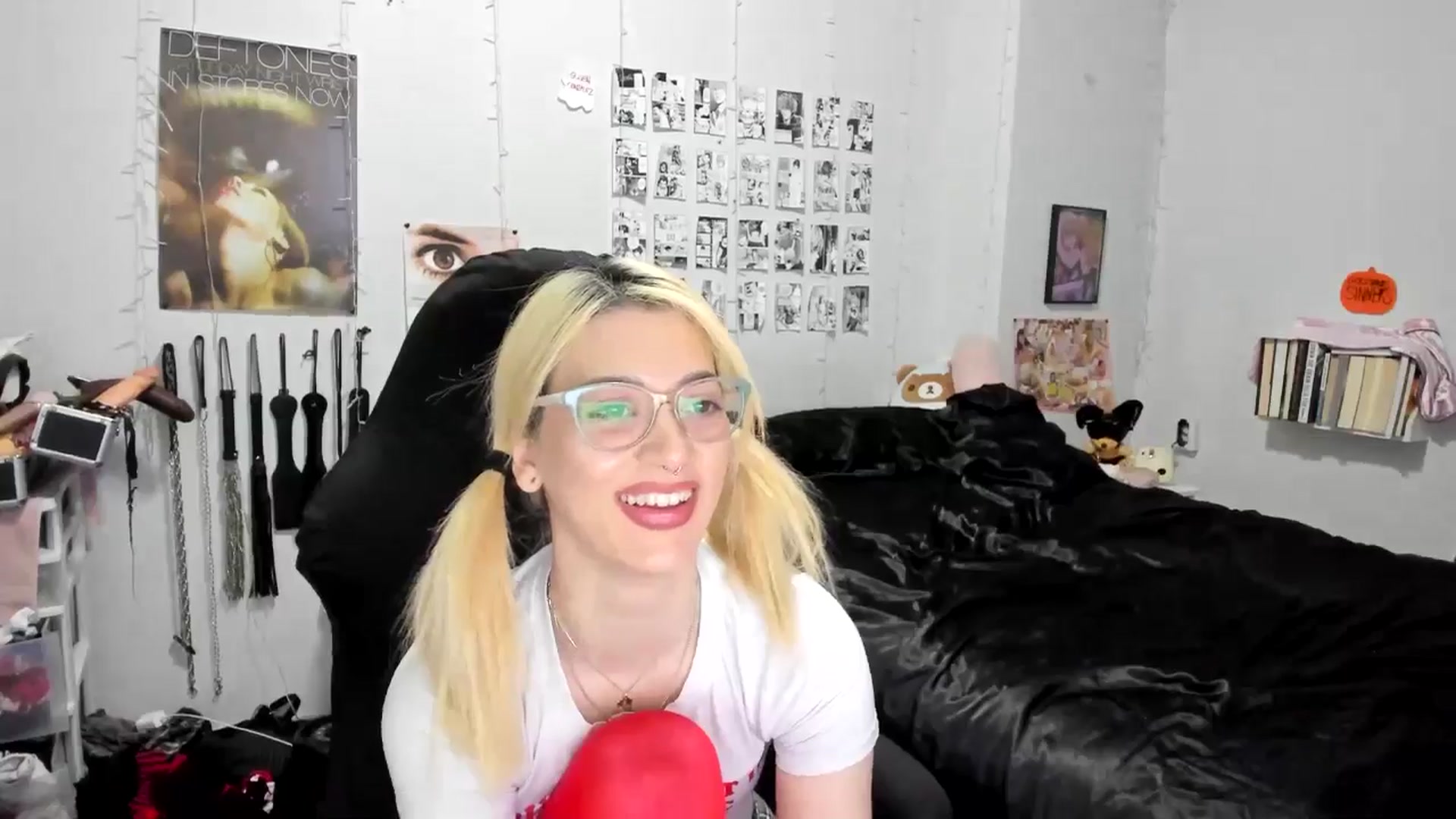 Gallery image thumbnail from AnnaTame's myfreecams stream on, 11/10/2025, 04:59 image 18 of 20