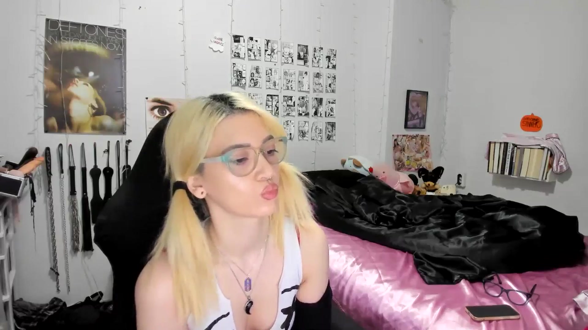 Gallery image thumbnail from AnnaTame's myfreecams stream on, 11/11/2025, 06:18 image 6 of 20
