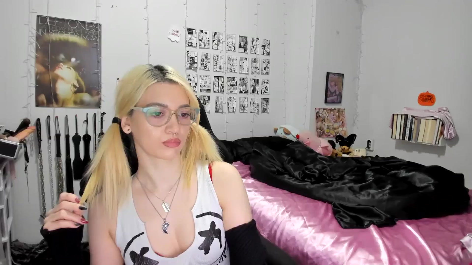 Gallery image thumbnail from AnnaTame's myfreecams stream on, 11/11/2025, 06:18 image 19 of 20