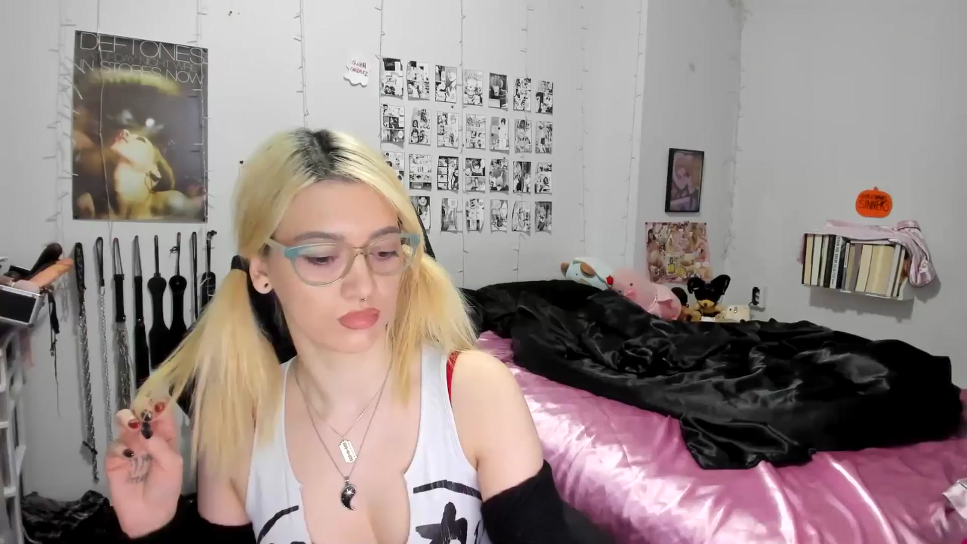 Gallery image thumbnail from AnnaTame's myfreecams stream on, 11/11/2025, 06:18 image 17 of 20