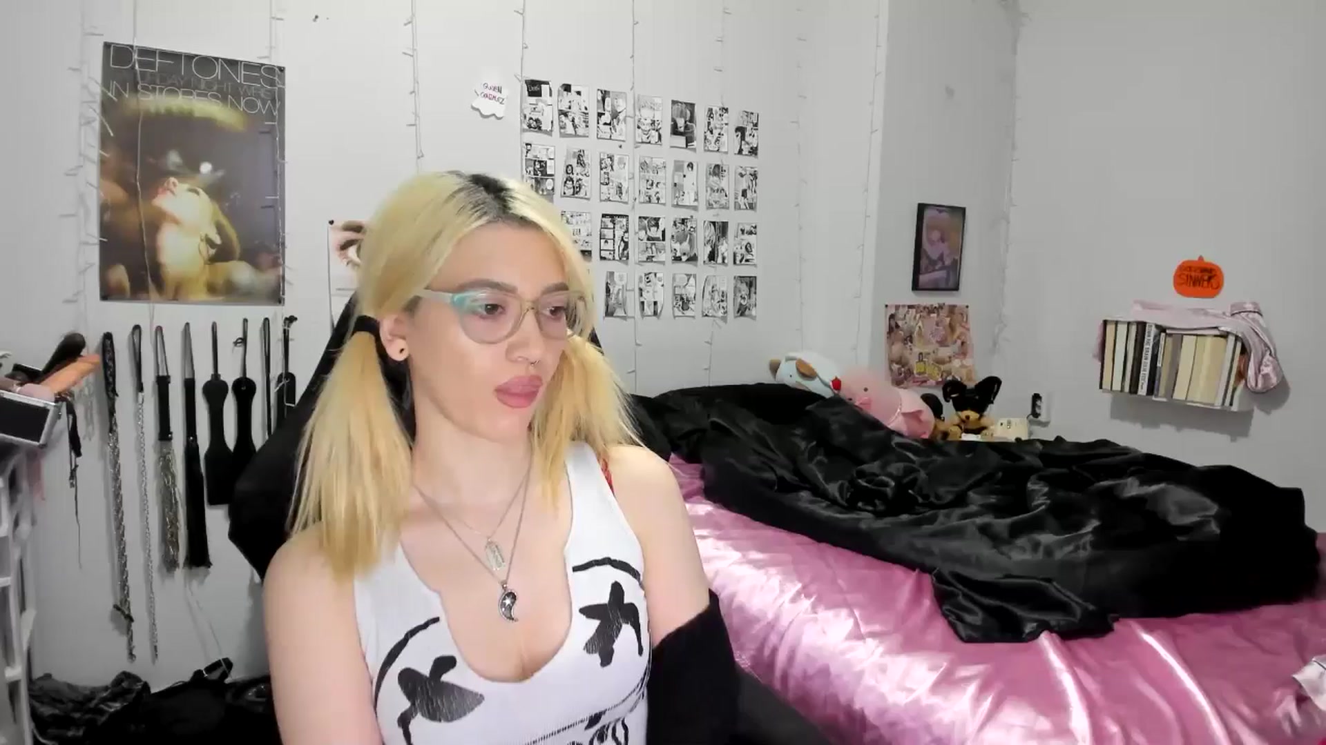 Gallery image thumbnail from AnnaTame's myfreecams stream on, 11/11/2025, 06:37 image 1 of 20