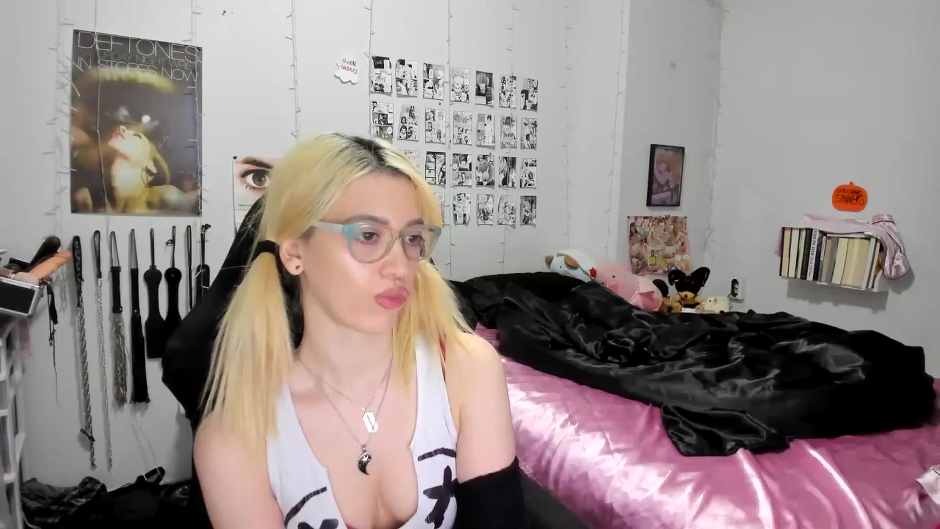 Gallery image thumbnail from AnnaTame's myfreecams stream on, 11/11/2025, 06:37 image 16 of 20