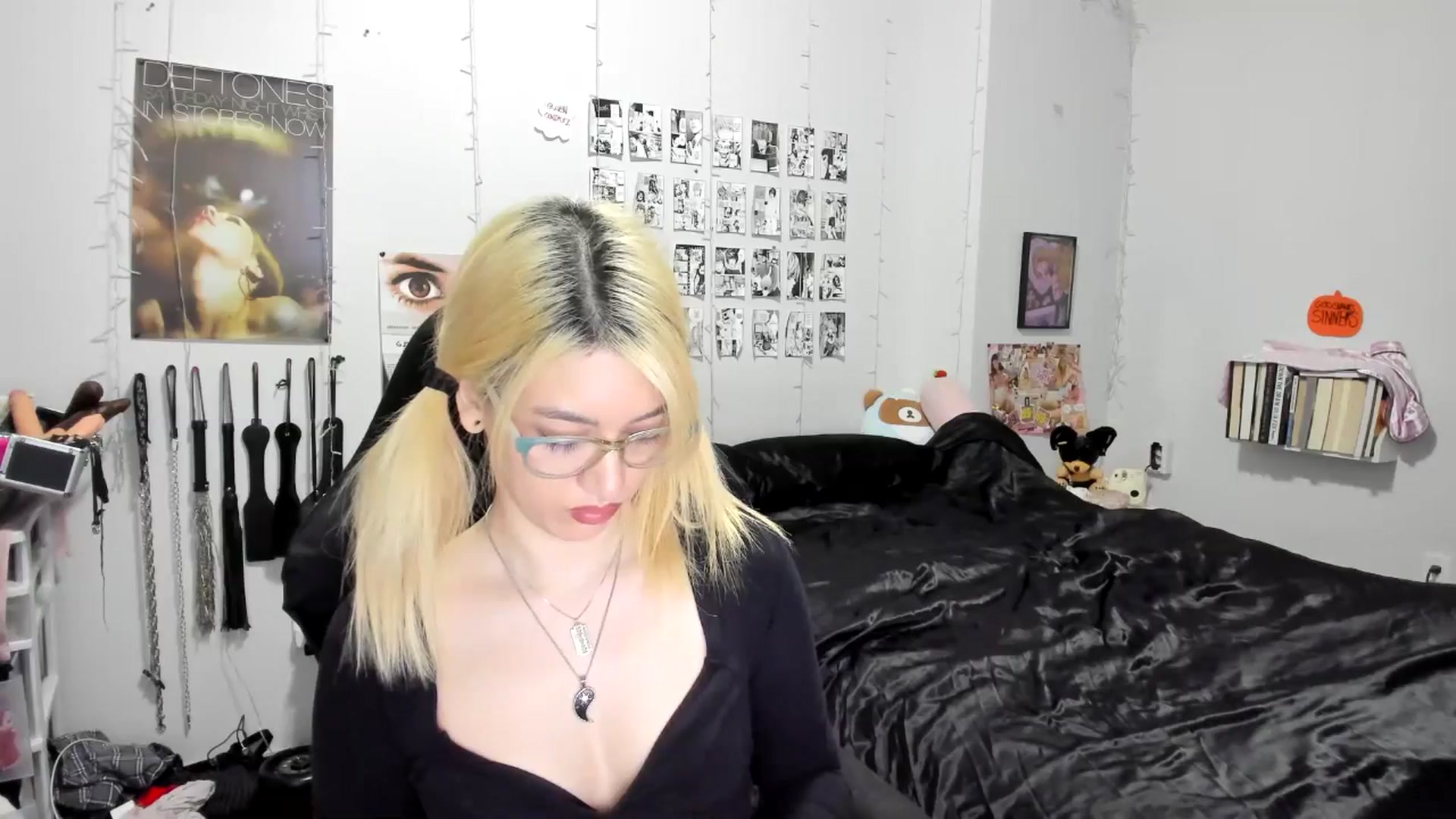 Gallery image thumbnail from AnnaTame's myfreecams stream on, 11/12/2025, 06:15 image 2 of 20