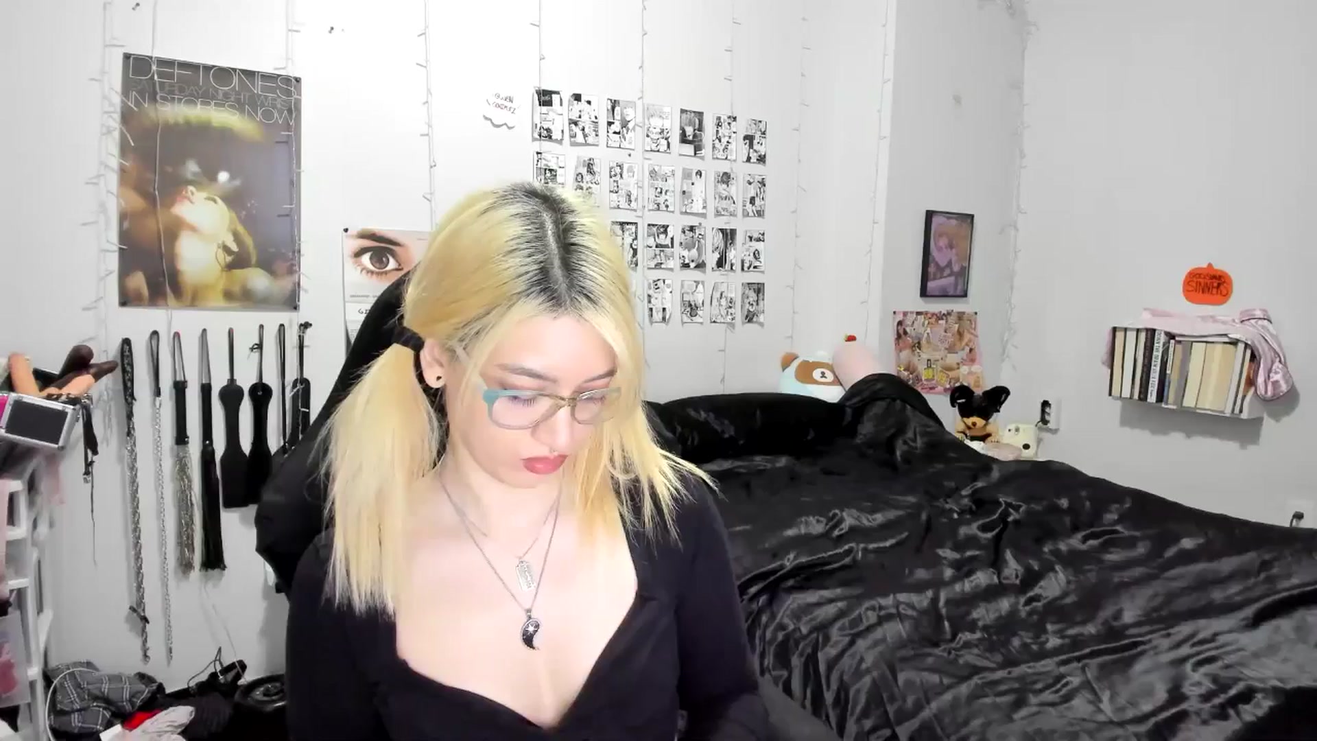 Gallery image thumbnail from AnnaTame's myfreecams stream on, 11/12/2025, 06:15 image 1 of 20