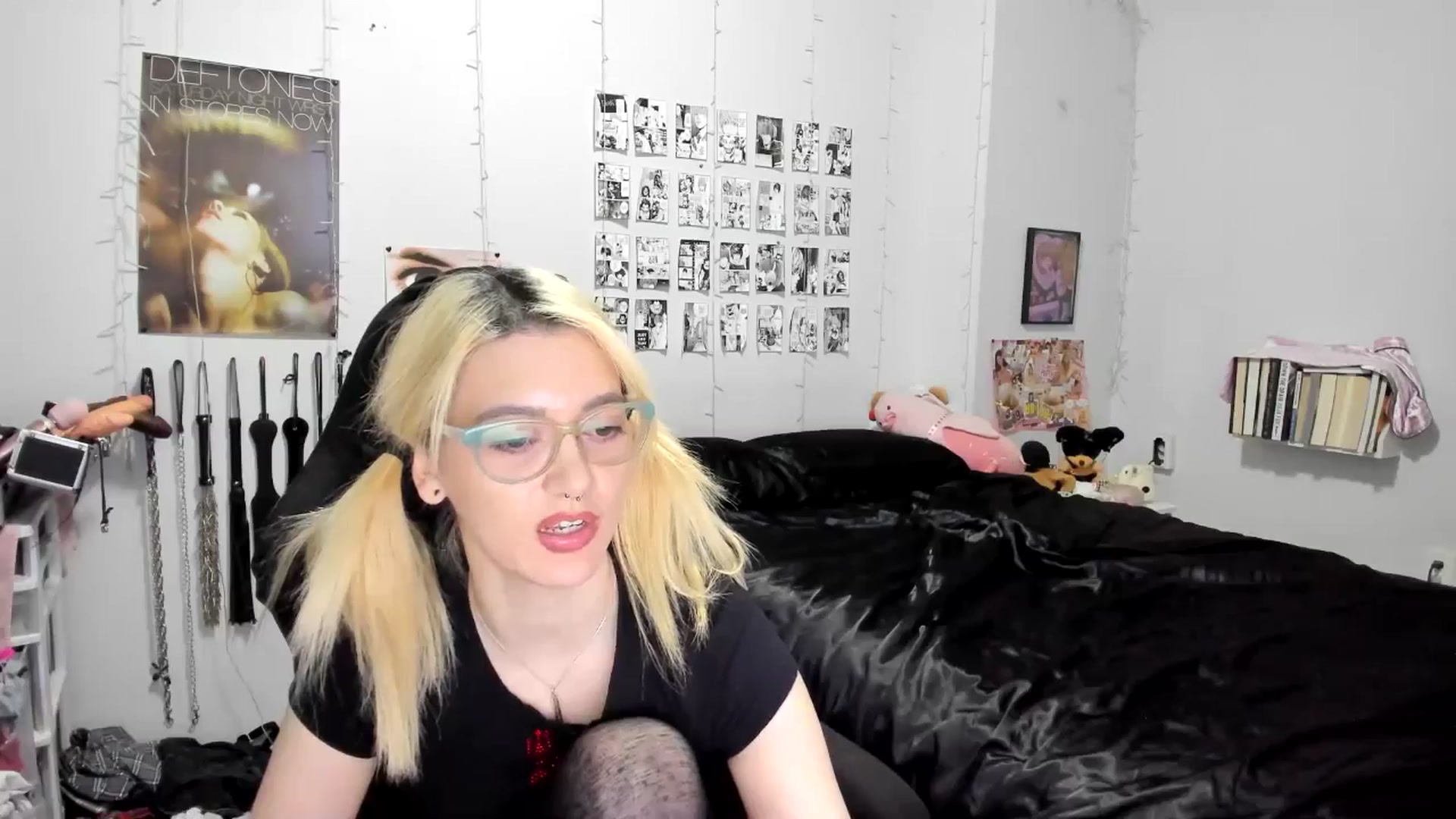 Gallery image thumbnail from AnnaTame's myfreecams stream on, 11/16/2025, 09:37 image 16 of 20