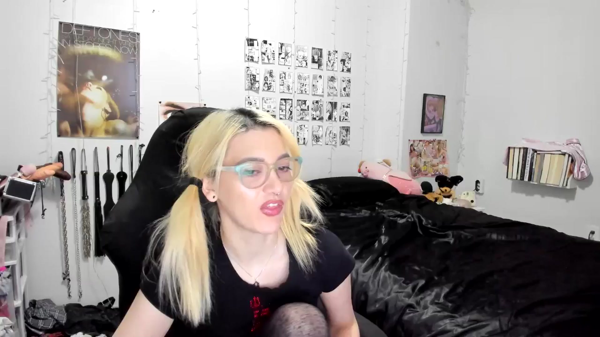 Gallery image thumbnail from AnnaTame's myfreecams stream on, 11/16/2025, 09:37 image 19 of 20