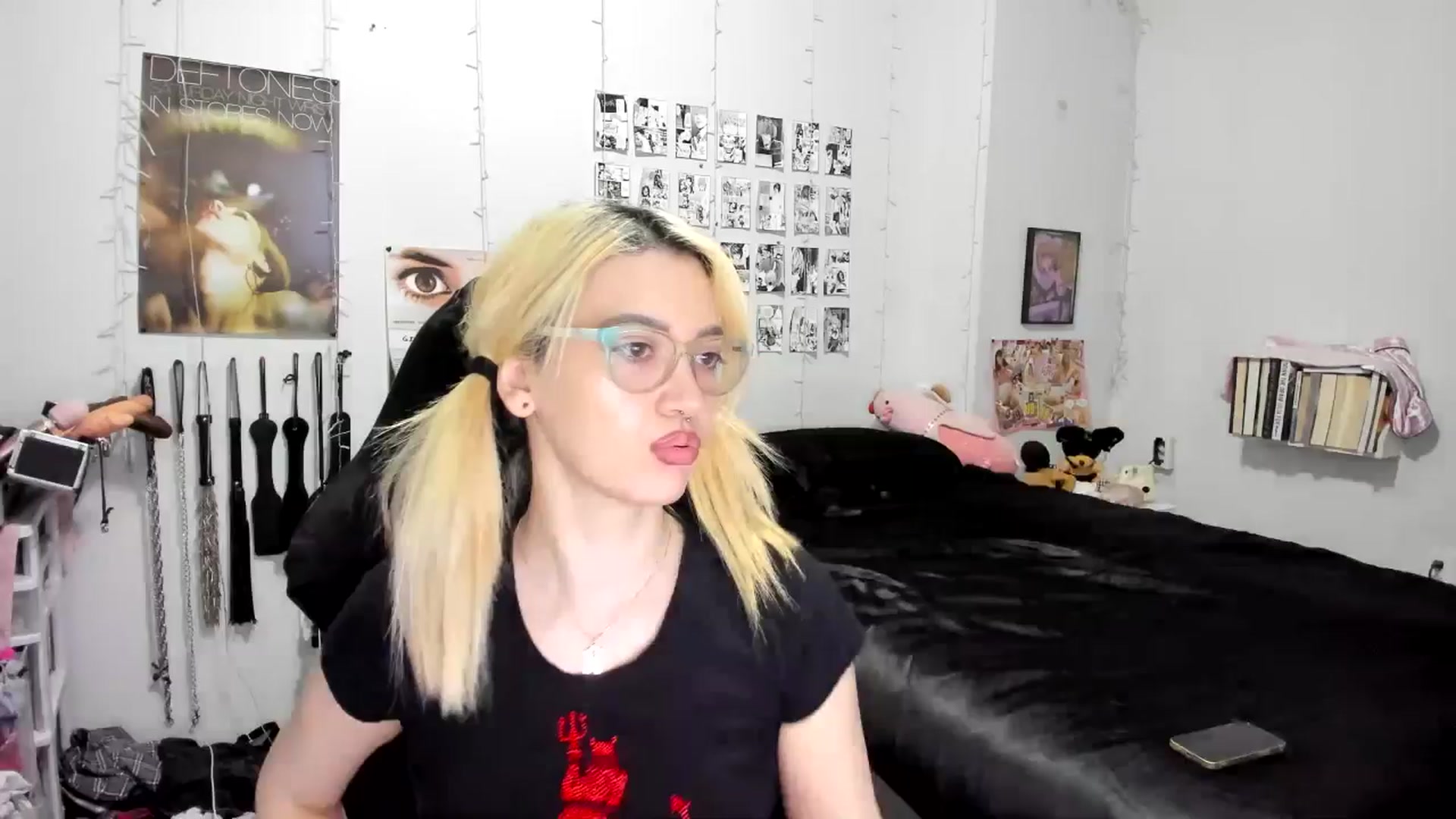Gallery image thumbnail from AnnaTame's myfreecams stream on, 11/16/2025, 09:37 image 1 of 20