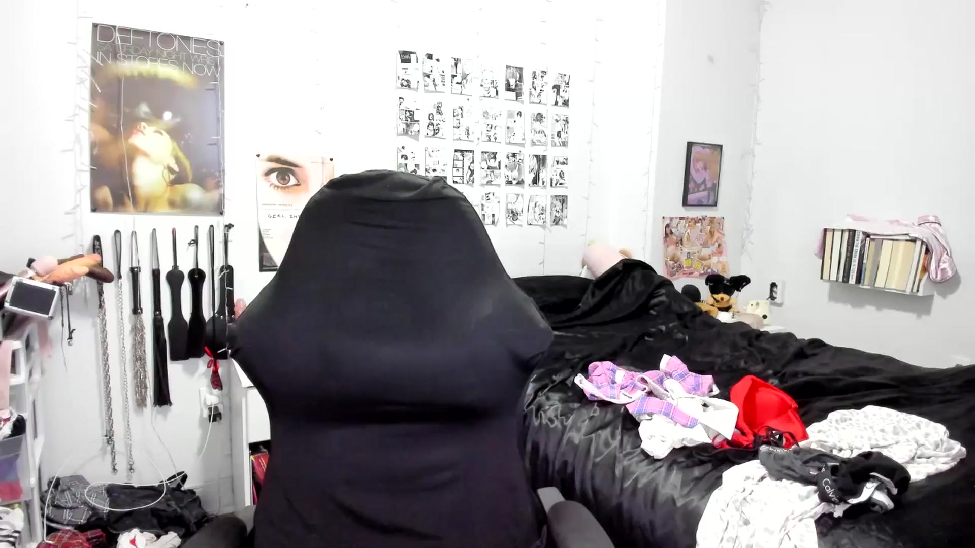 Gallery image thumbnail from AnnaTame's myfreecams stream on, 11/17/2025, 08:17 image 13 of 20